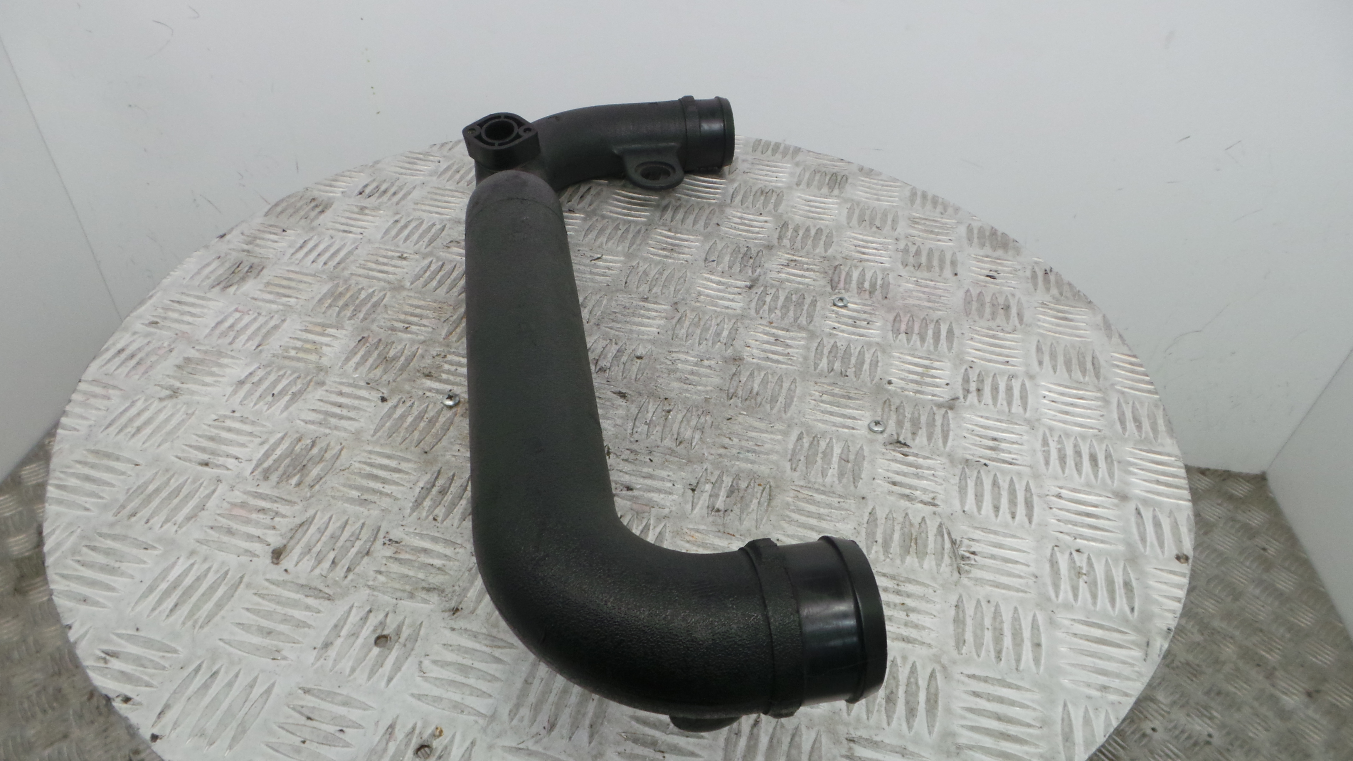 Tubo Intercooler 8D0145840M - VW PASSAT B5.5 (3B3)-36210408