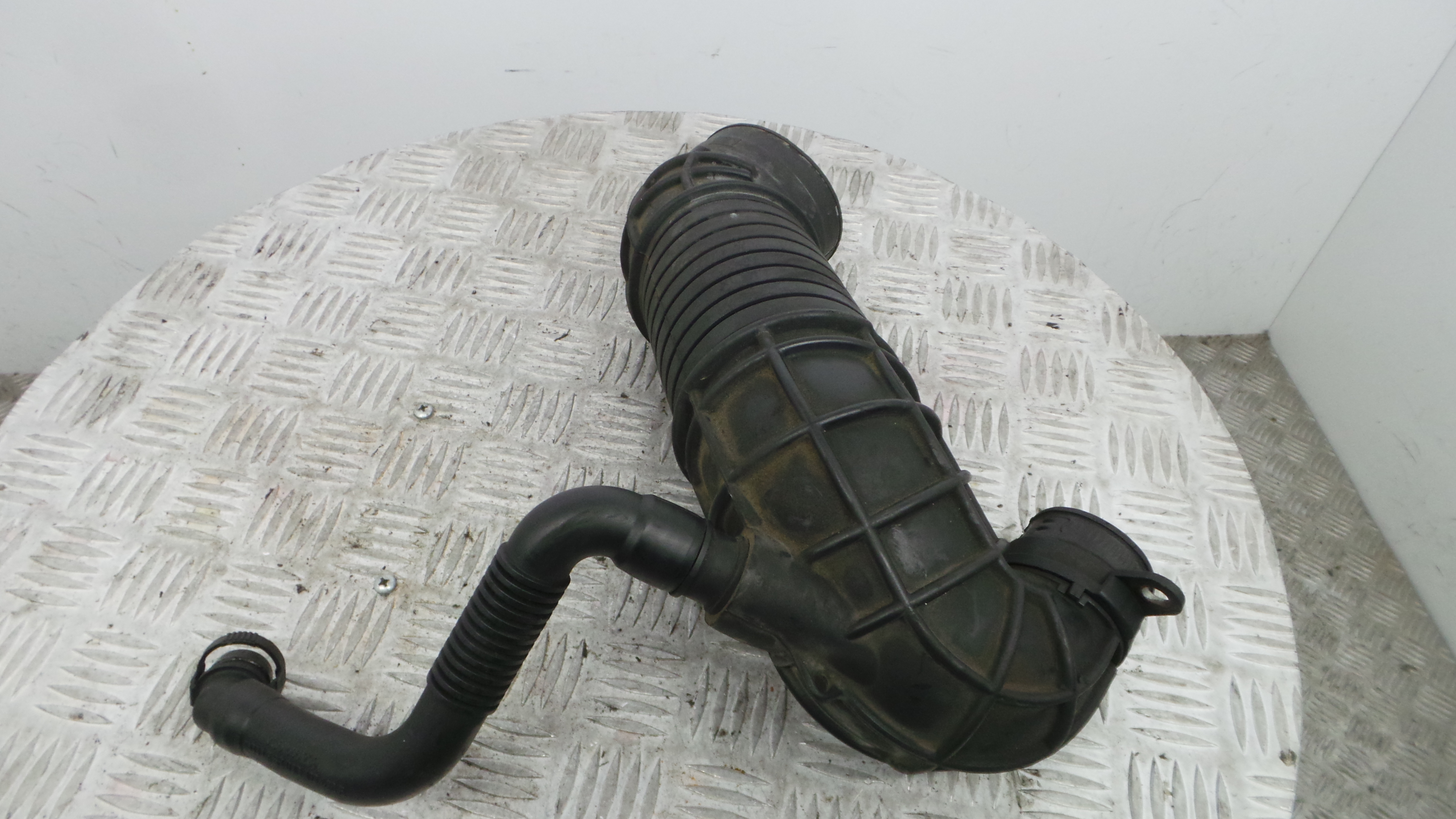 Tubo Intercooler 8E0129615J - AUDI A4 B7 (8EC)-36210411