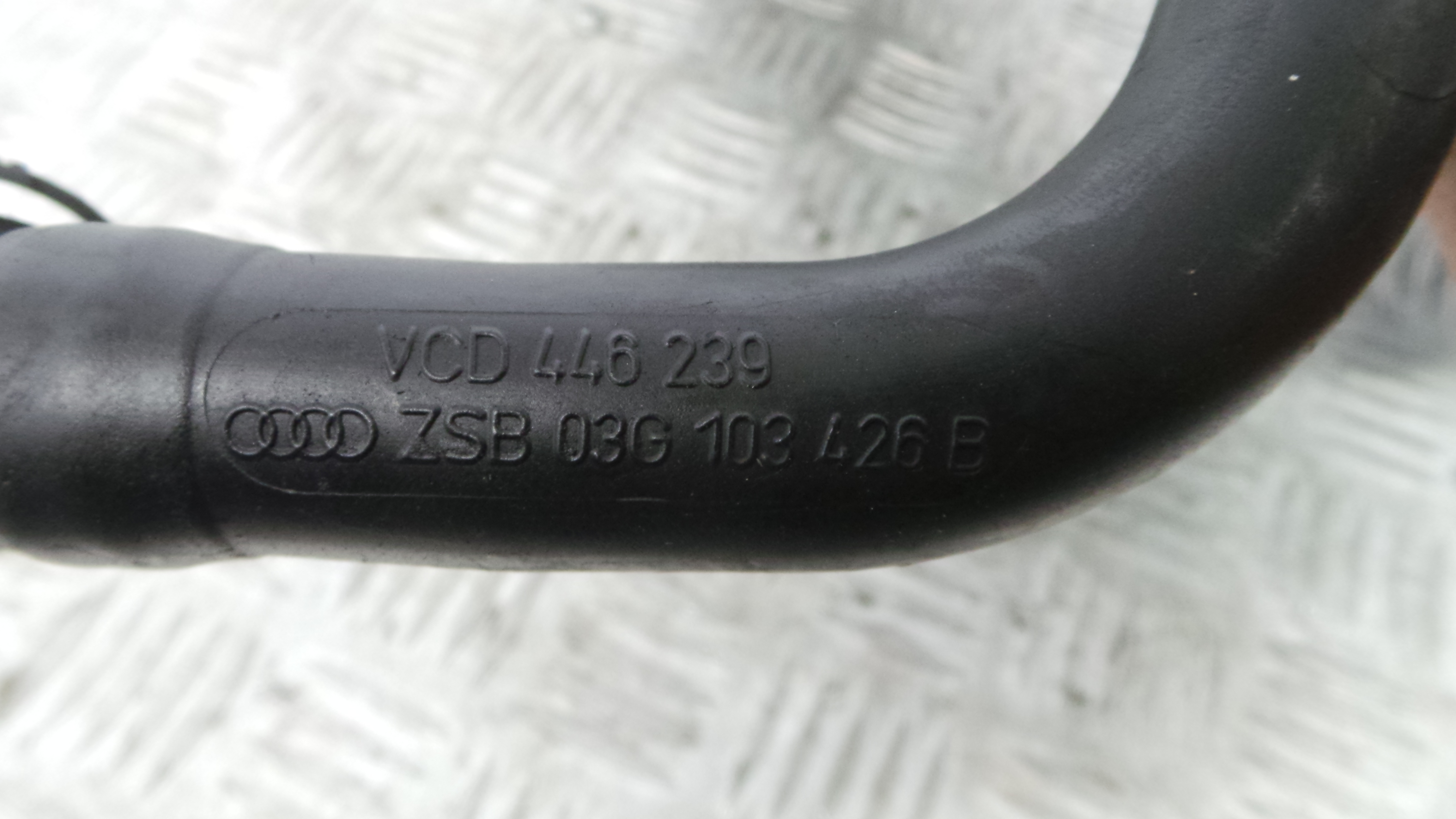 Tubo Intercooler 8E0129615J - AUDI A4 B7 (8EC)-36210411