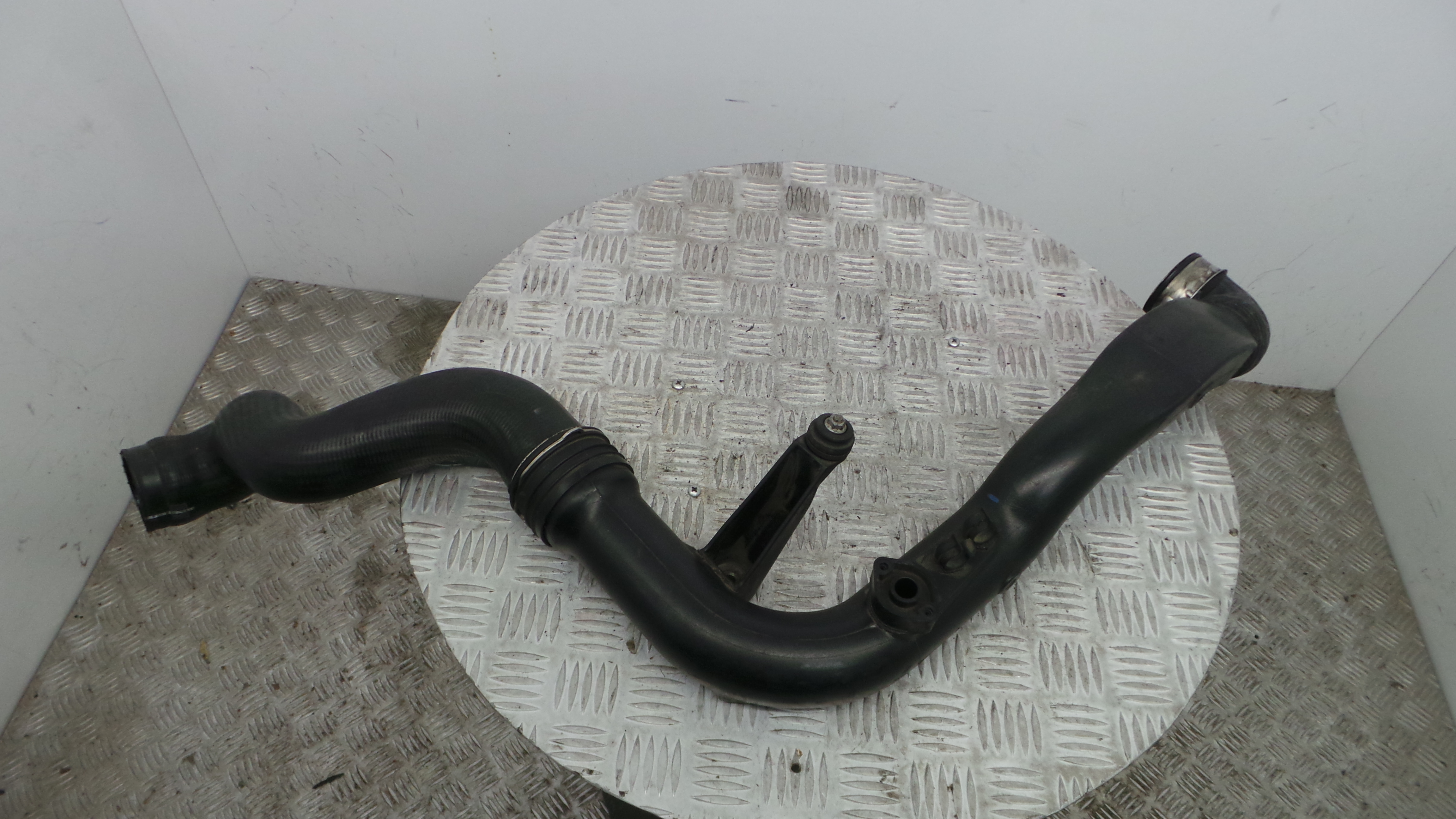 Tubo Intercooler 8E0145462B - AUDI A4 B6 (8E2)-36210667 Tubo Intercooler 8E0145462B - AUDI A4 B6 (8E2)-36210667