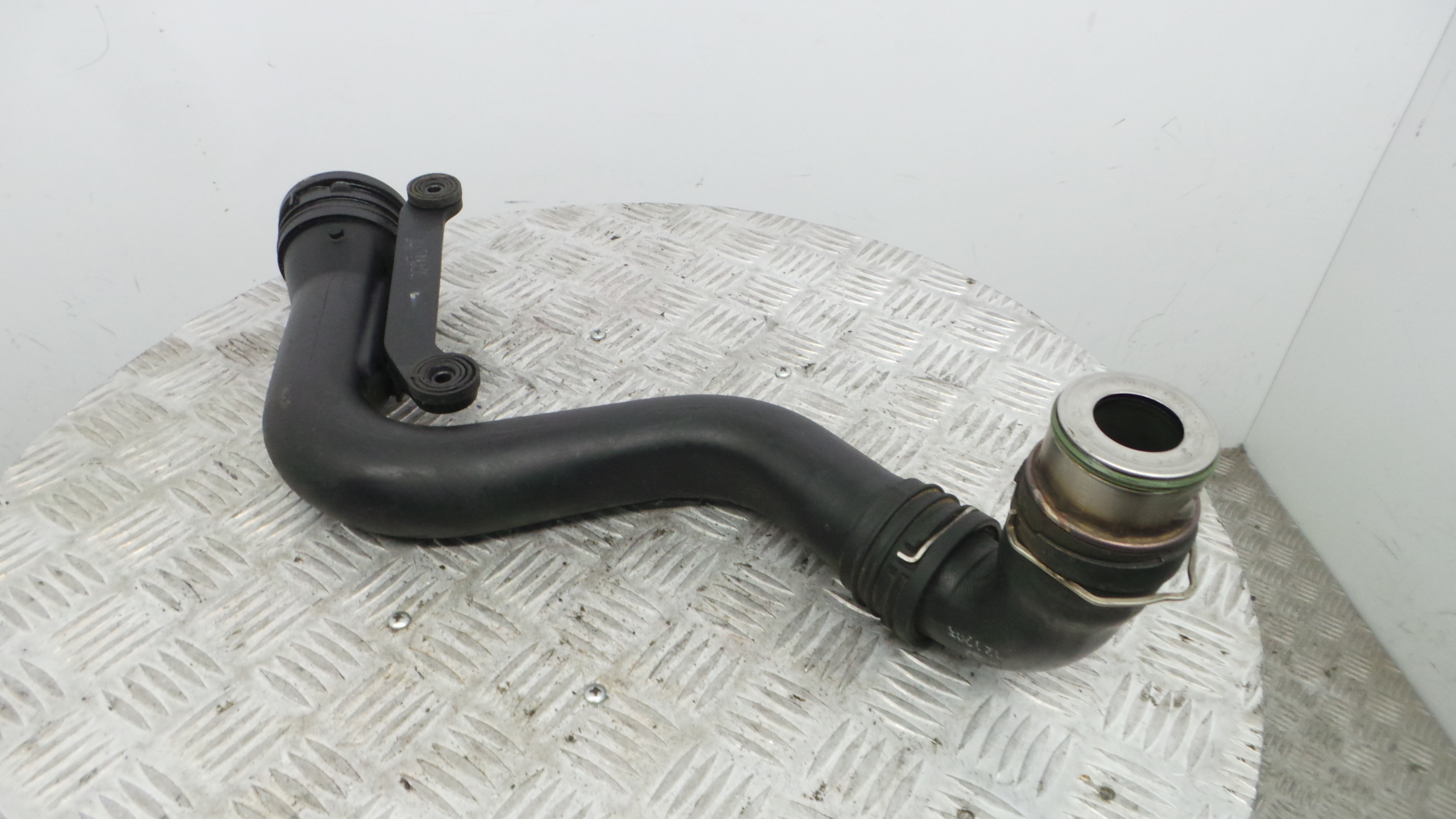 Tubo Intercooler 1K0145762P - AUDI A3 (8P1)-36210703