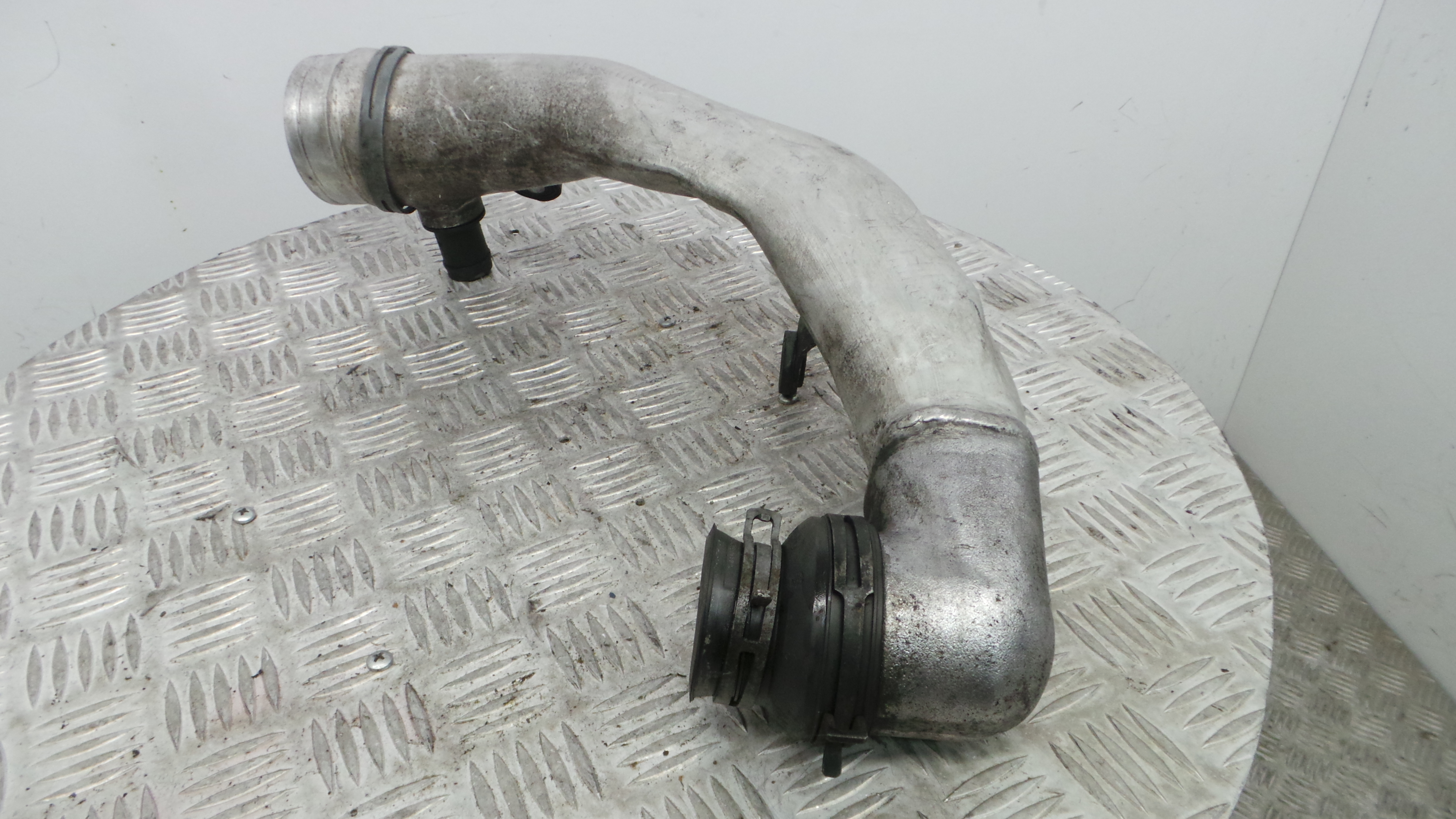 Tubo Intercooler 1J0129627D - SEAT IBIZA III (6L1), IBIZA Mk III (6L1)-36210811