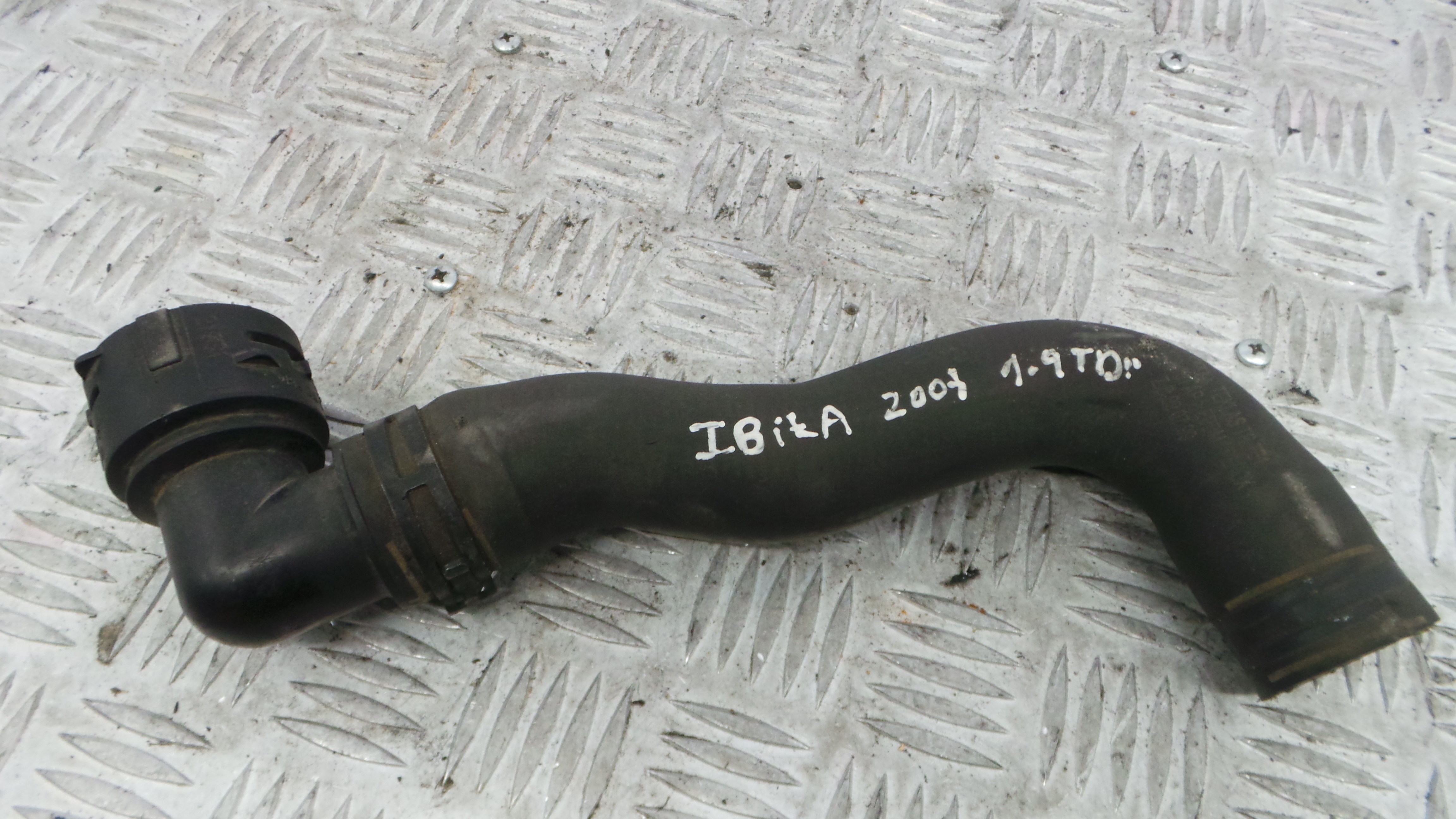 Tubo da Água 6Q0122101AP - SEAT IBIZA III (6L1), IBIZA Mk III (6L1)-36210852 Tubo da Água 6Q0122101AP - SEAT IBIZA III (6L1), IBIZA Mk III (6L1)-36210852
