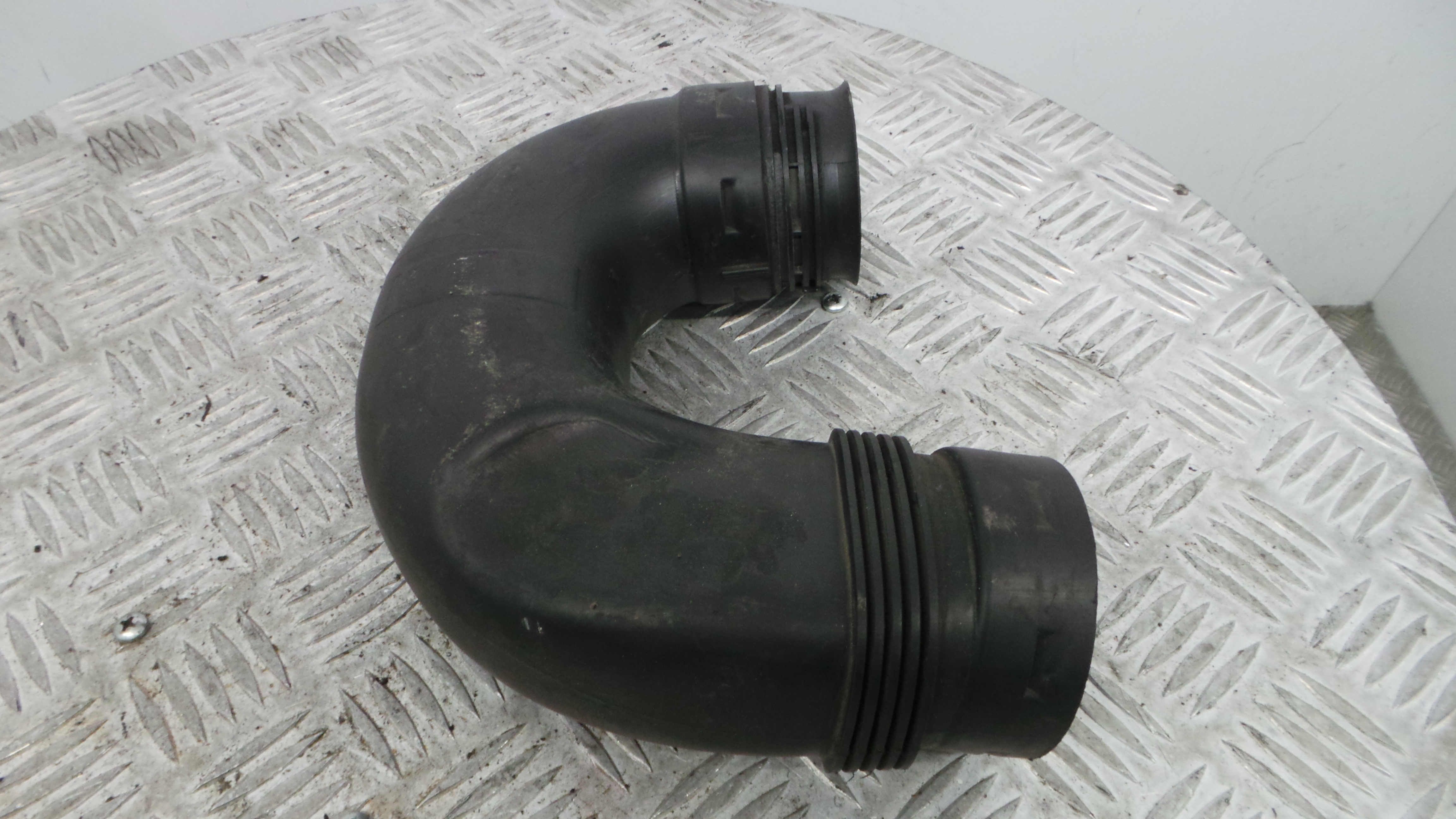 Tubo Caixa Filtro Ar 1K0129618BQ - SKODA OCTAVIA II (1Z3)-36210894