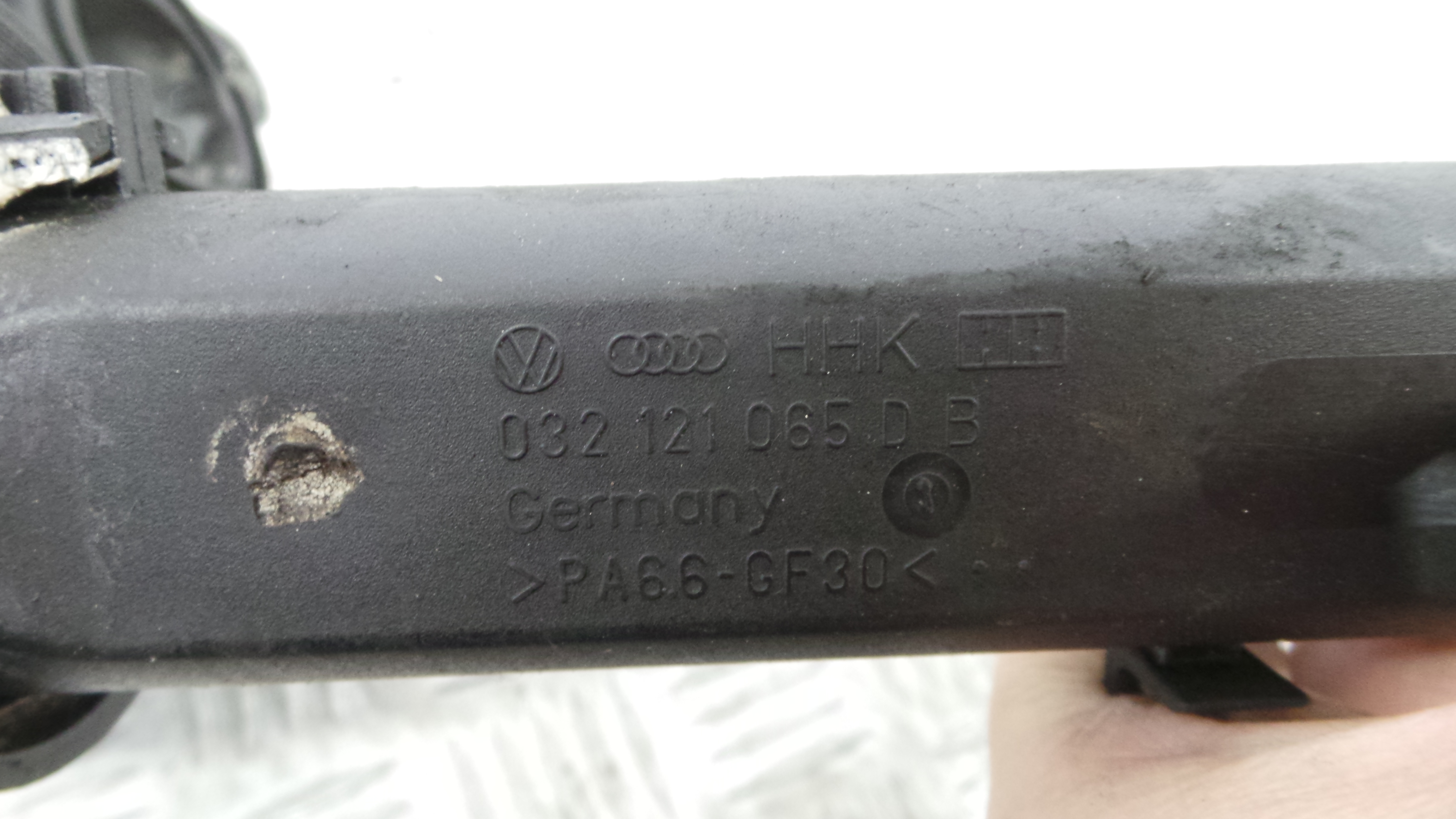 Caixa do Termostato 032121111 - VW GOLF IV (1J1), GOLF Mk IV (1J1)-36211029