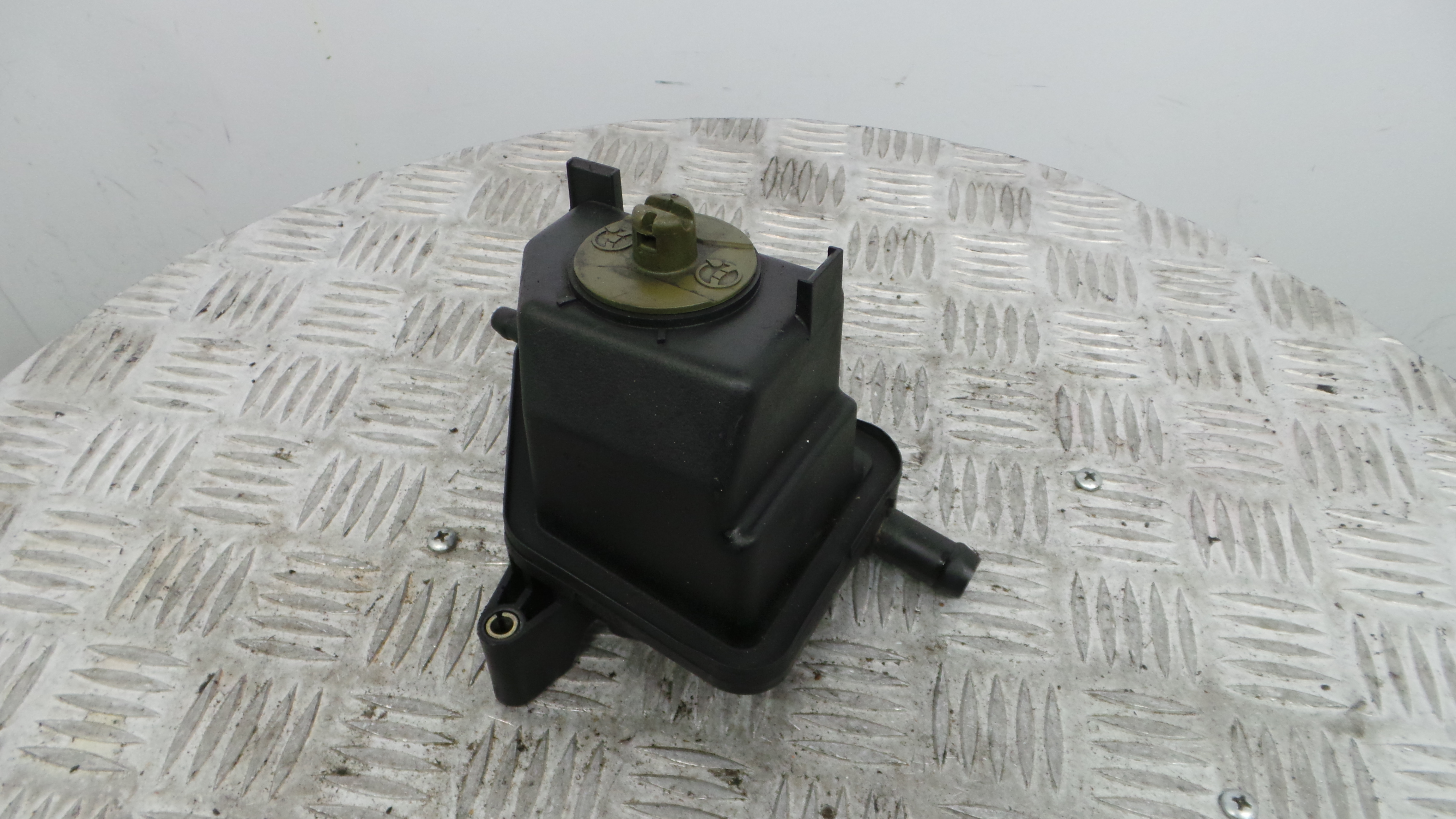 Deposito Direção Assistida 1J0422371C - VW GOLF IV (1J1), GOLF Mk IV (1J1)-36211040