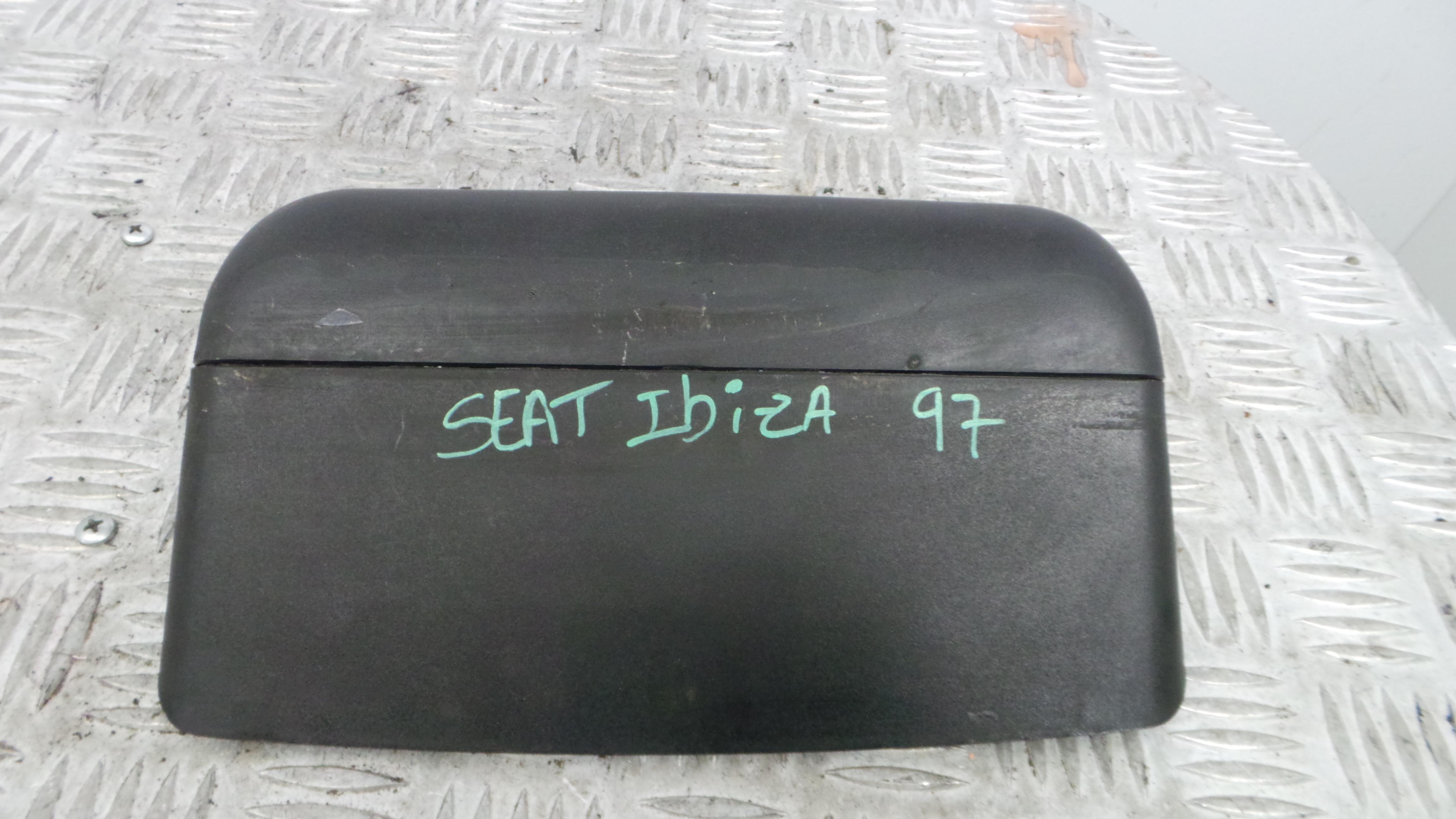 Farolim Stop Central / Luz de Stop Adicional 6K6945131 - SEAT IBIZA II (6K1), IBIZA Mk II (6K1)-36216951