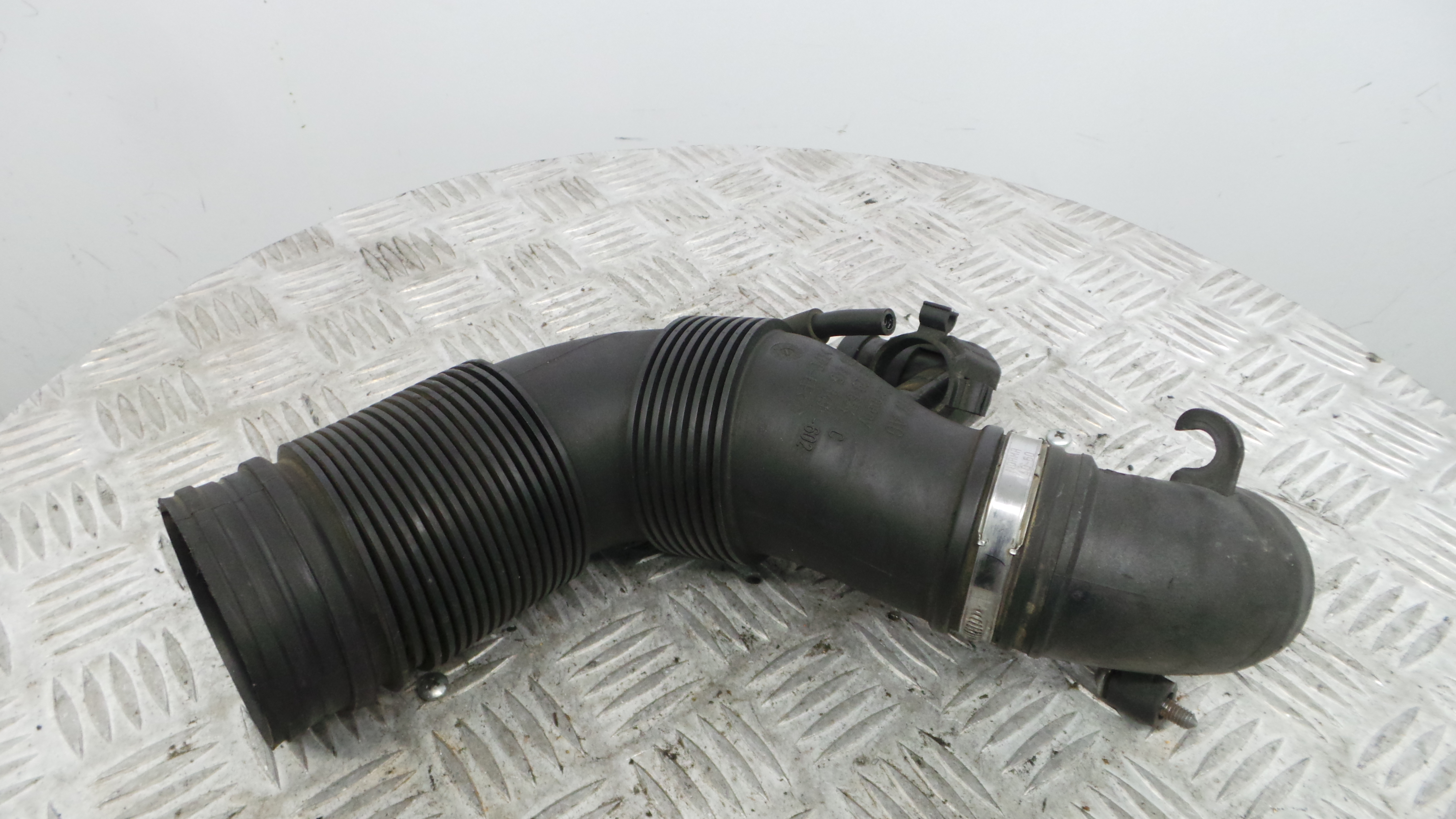 Tubo Caixa Filtro Ar 6R0129654C - VW POLO V (6R1, 6C1)-36216965