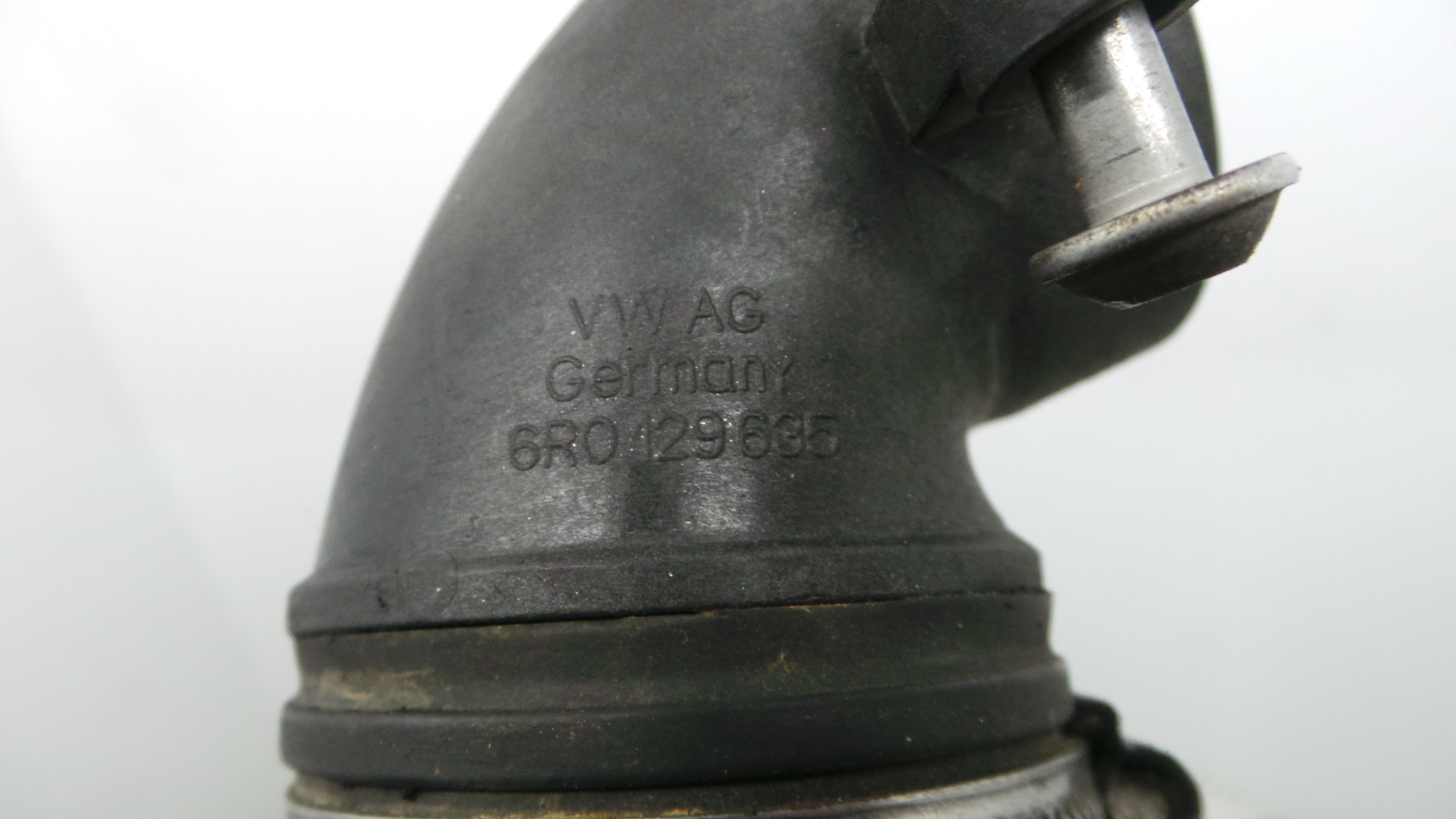 Tubo Caixa Filtro Ar 6R0129654C - VW POLO V (6R1, 6C1)-36216965