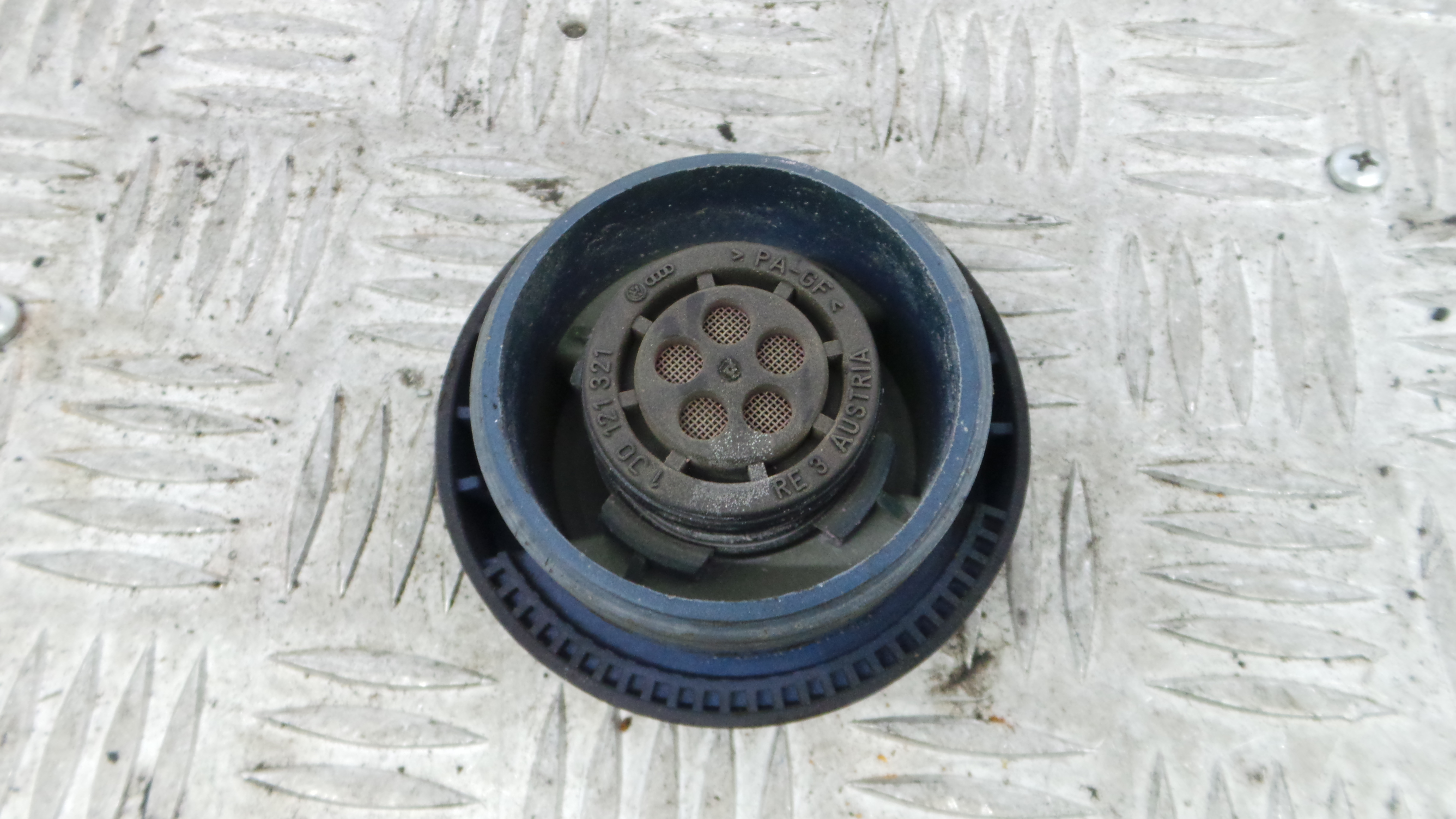 Tampa Depósito Do Líquido De Refrigeração 1J0121321 - VW GOLF IV (1J1), GOLF Mk IV (1J1)-36216999