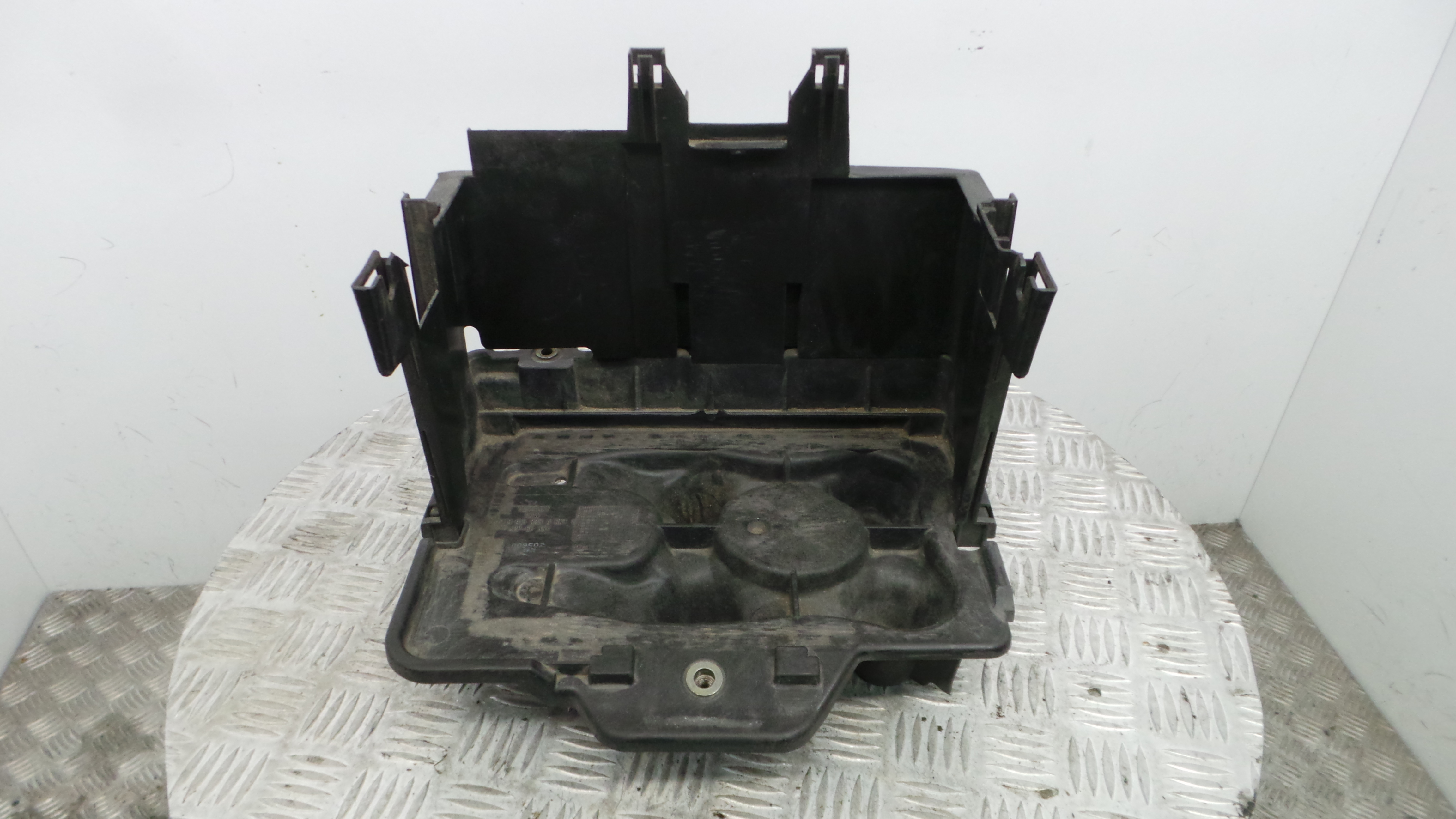 Base da Bateria 1J0915333A - VW GOLF IV (1J1), GOLF Mk IV (1J1)-36217016