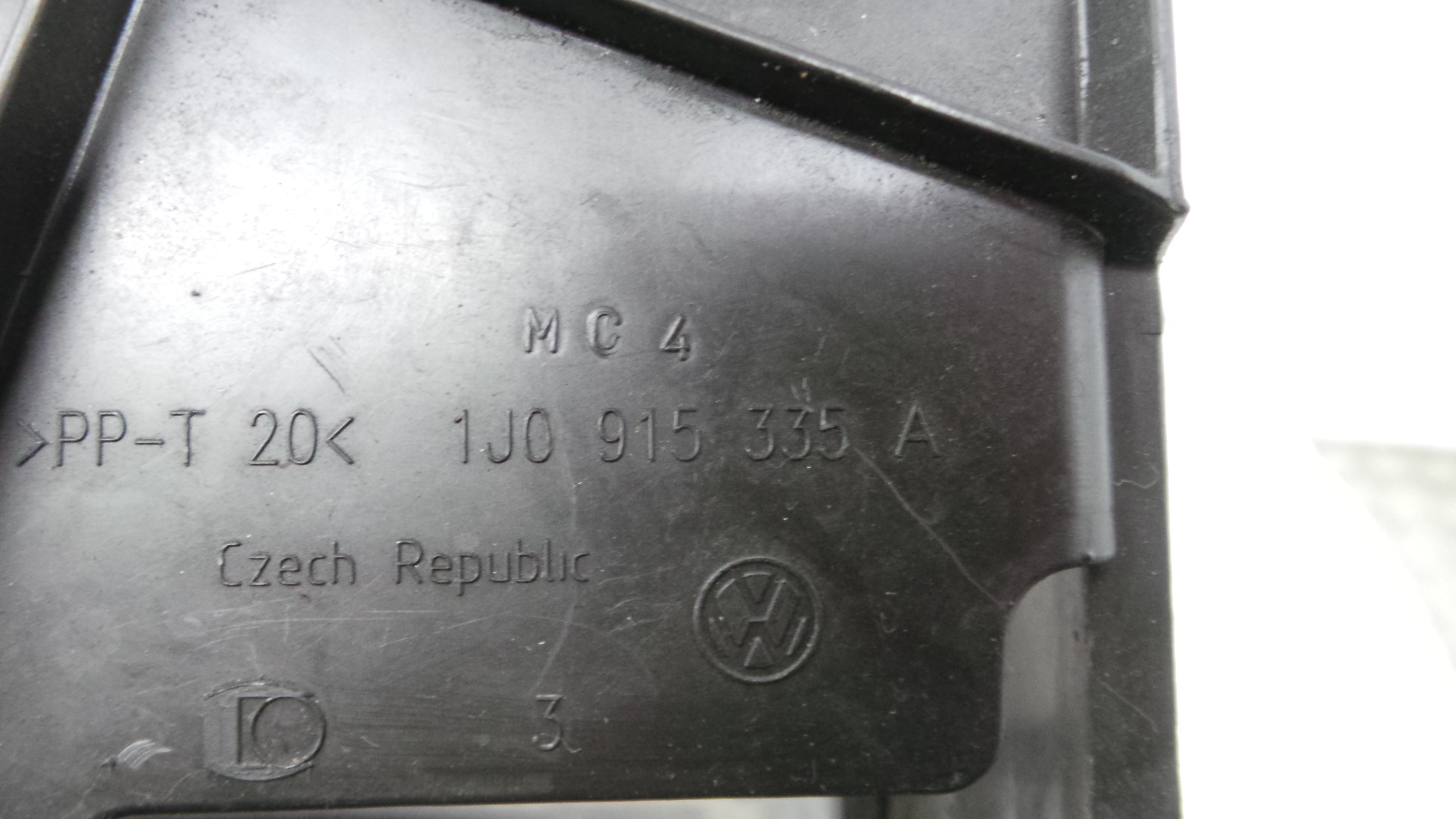 Base da Bateria 1J0915333A - VW GOLF IV (1J1), GOLF Mk IV (1J1)-36217016