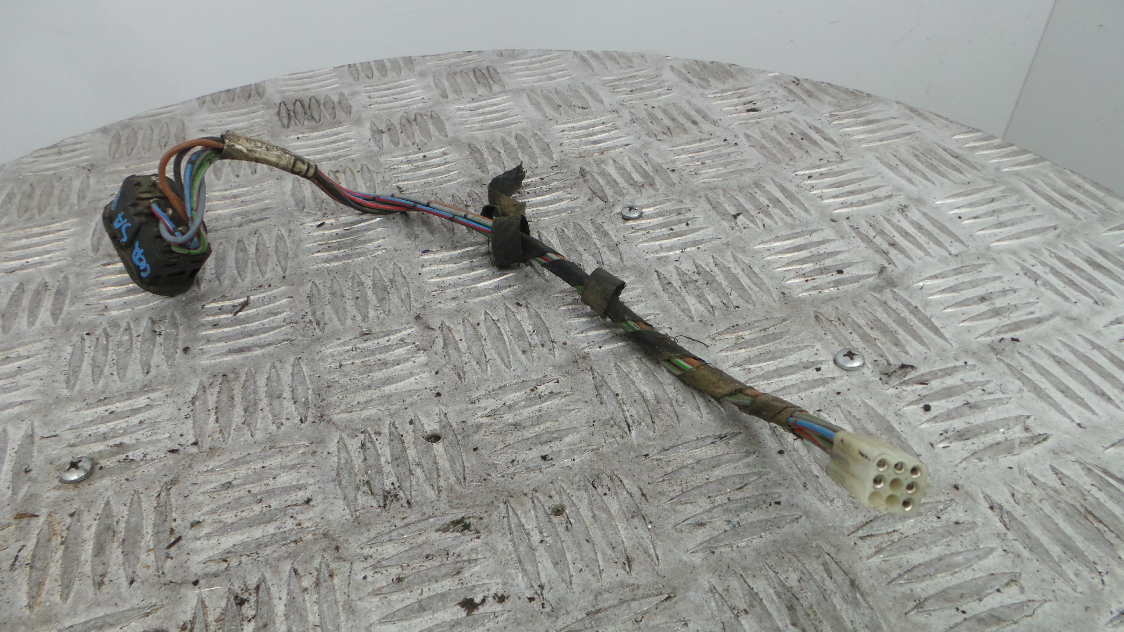 Interruptor / Comando Elevador Vidro Frente Dto 90431000 - OPEL CORSA B (S93)-36217095