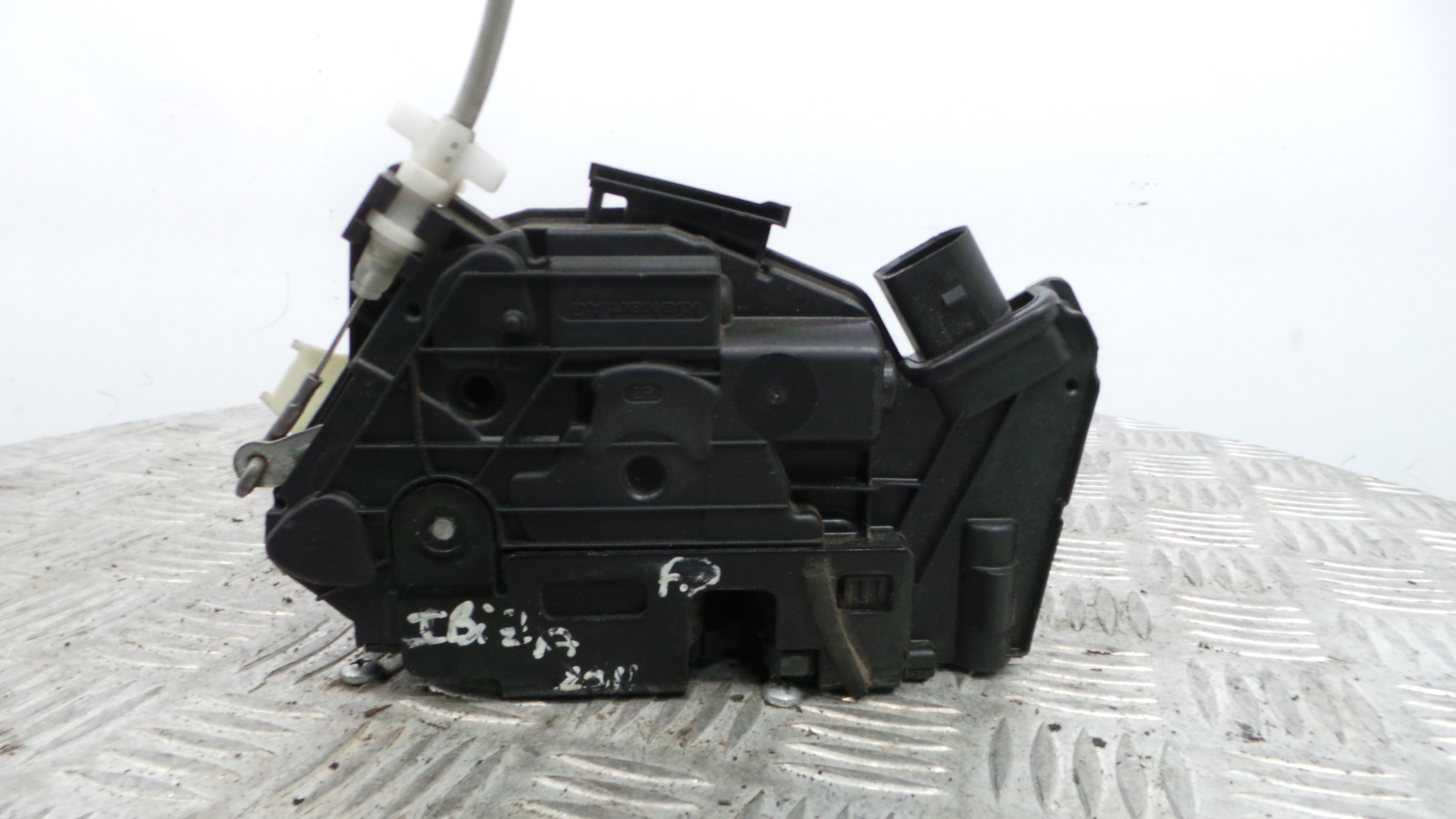 Fecho da Porta Frente Dto 5N1837016A - SEAT IBIZA IV (6J5, 6P1), IBIZA Mk IV (6J5, 6P1)-36231327