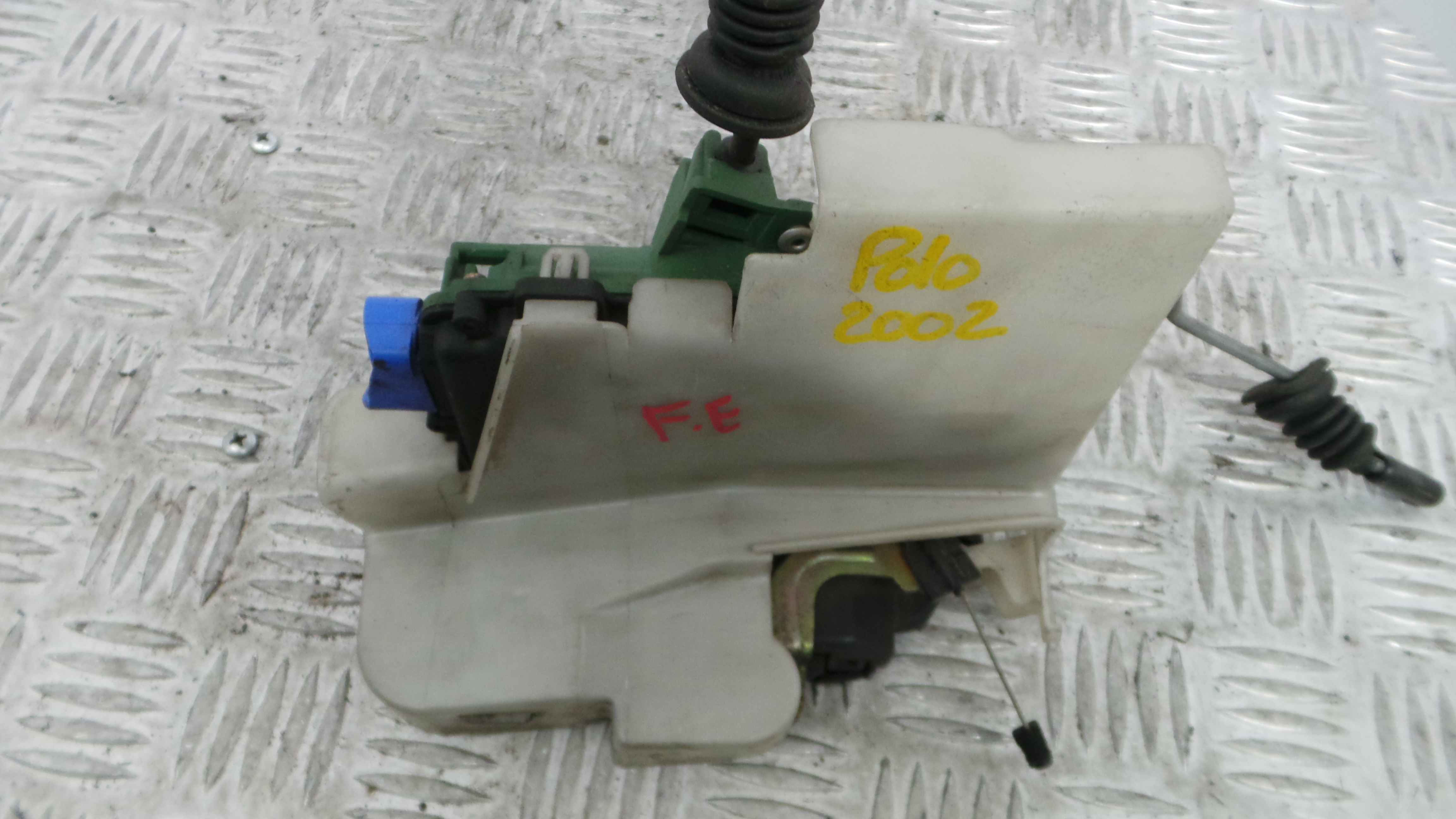 Fecho da Porta Frente Esq 7E1837015A - VW POLO (9N_, 9A_)-36237814