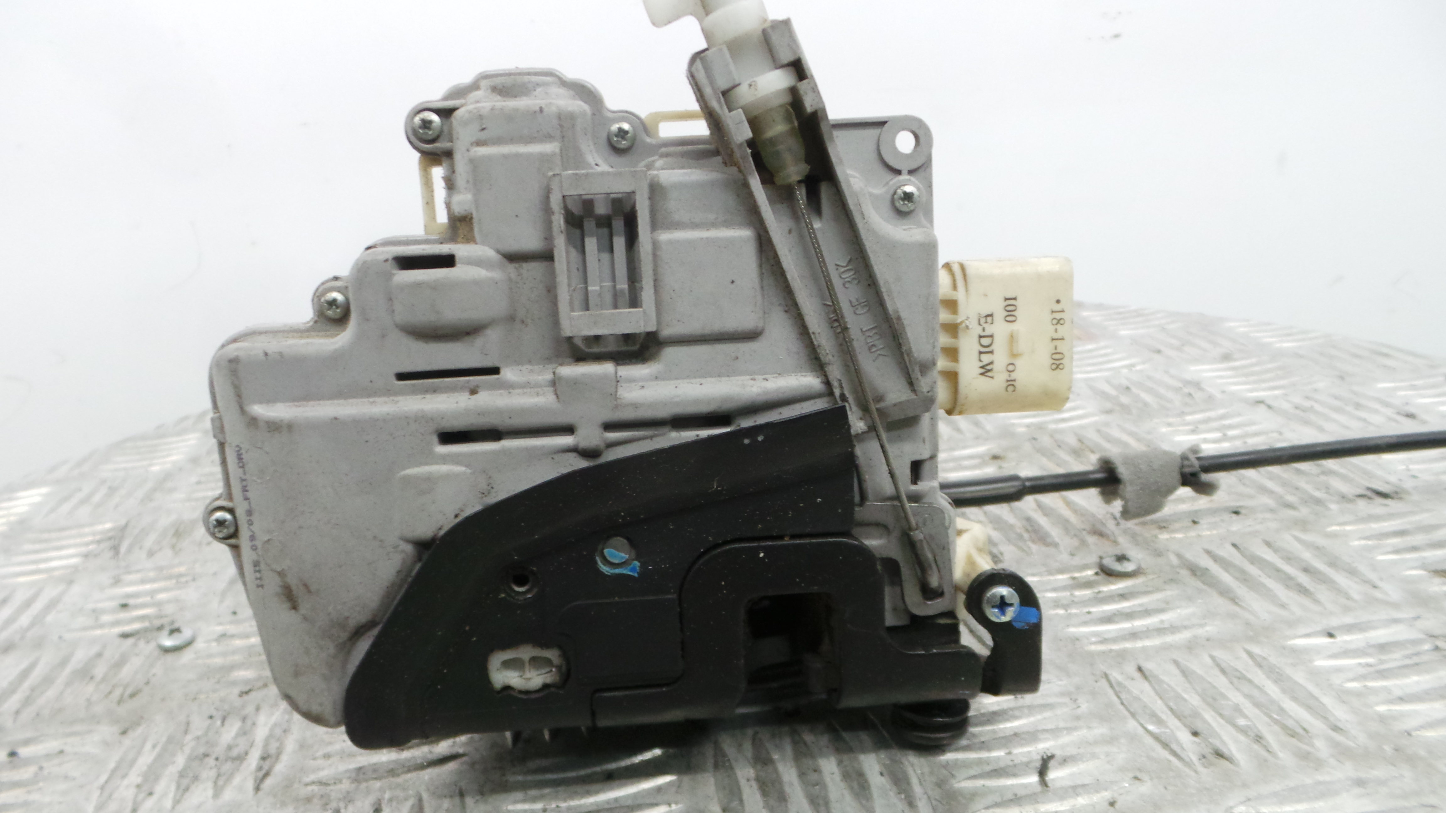 Fecho da Porta Frente Esq 3C1837015A - SEAT IBIZA IV (6J5, 6P1), IBIZA Mk IV (6J5, 6P1)-36240448