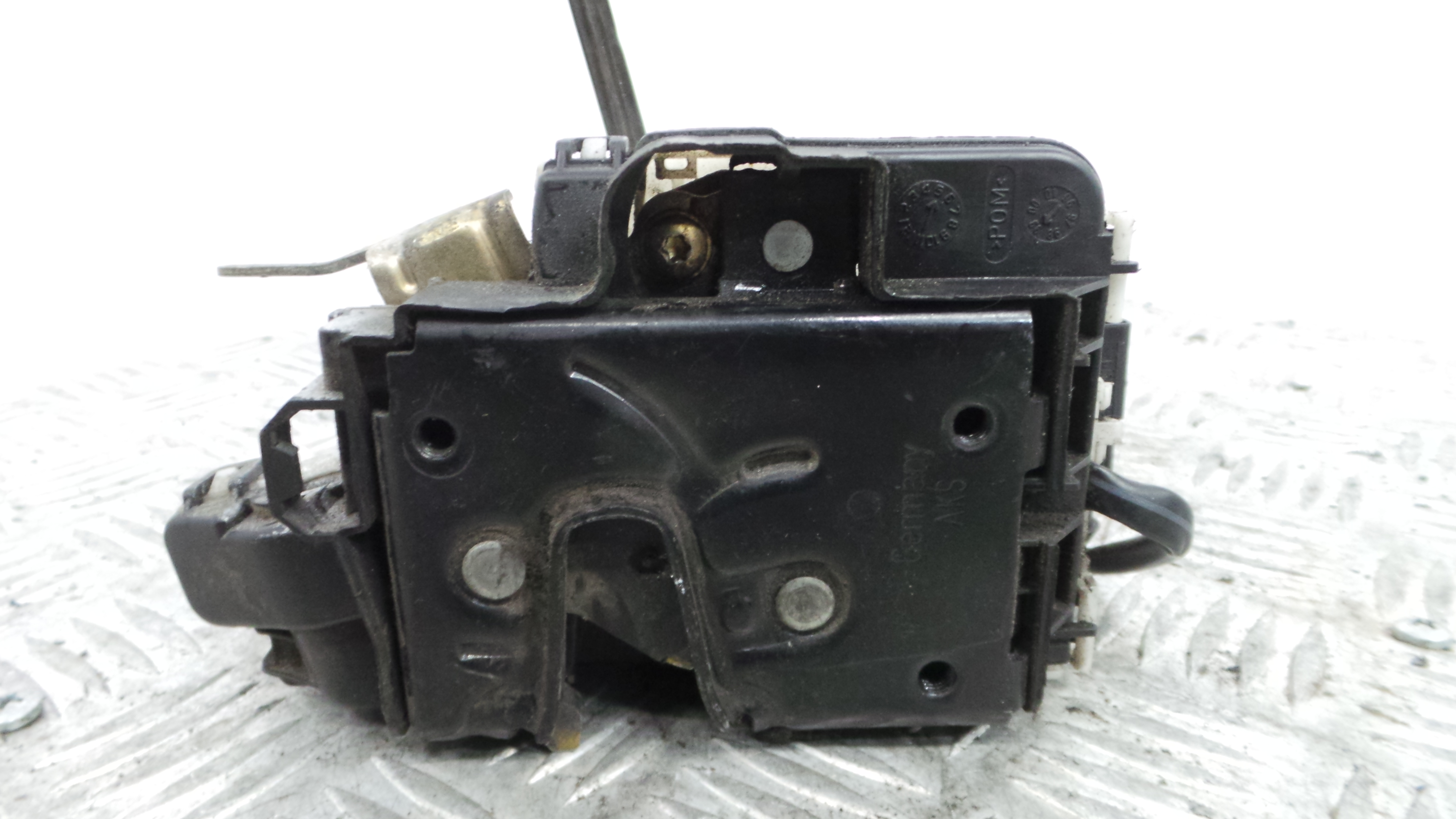 Fecho da Porta Frente Dto 6K3837016D - SEAT IBIZA II (6K1), IBIZA Mk II (6K1)-36240455