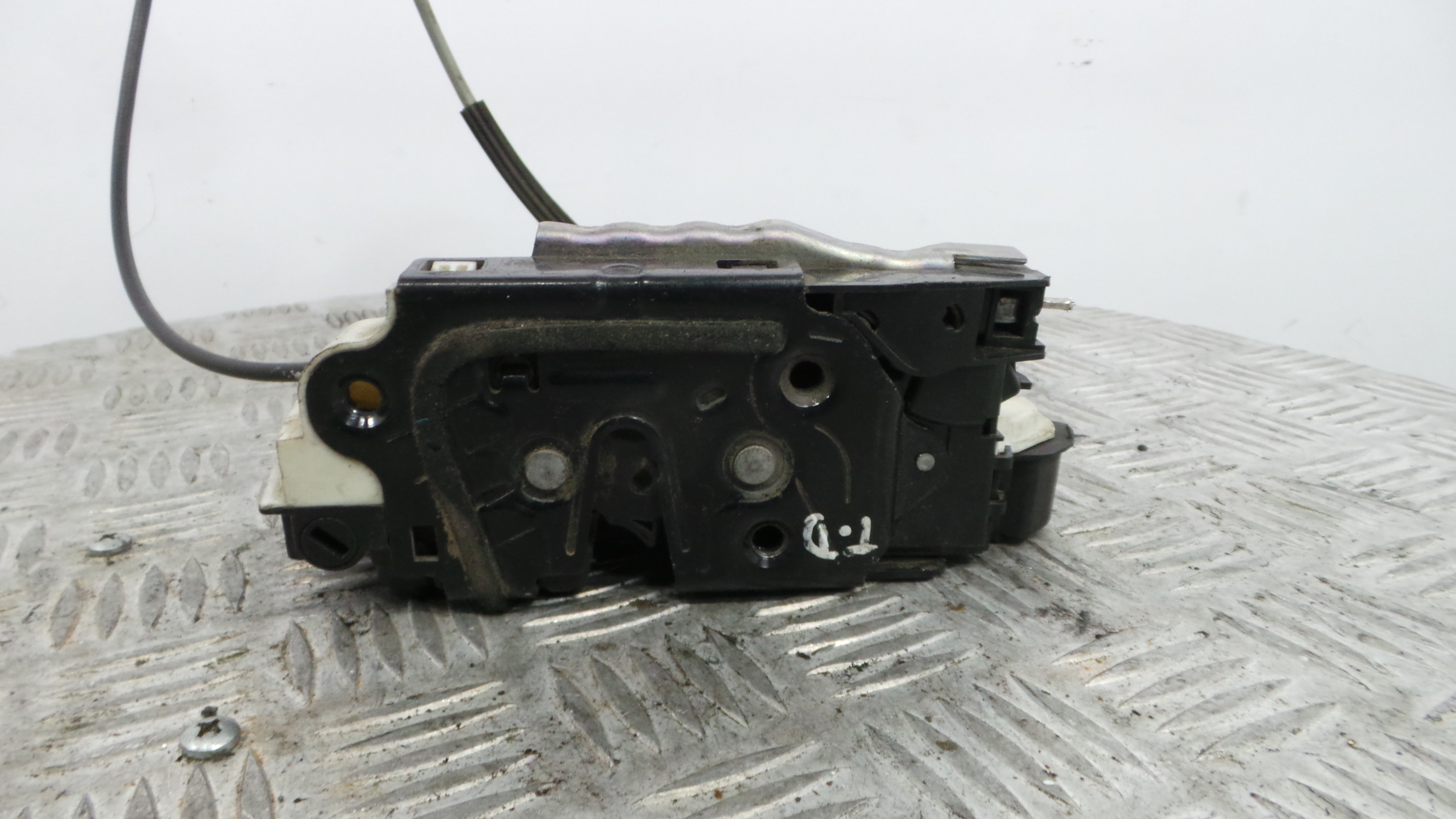 Fecho da Porta Trás Dto 6J0839016C - SEAT IBIZA IV (6J5, 6P1), IBIZA Mk IV (6J5, 6P1)-36240463