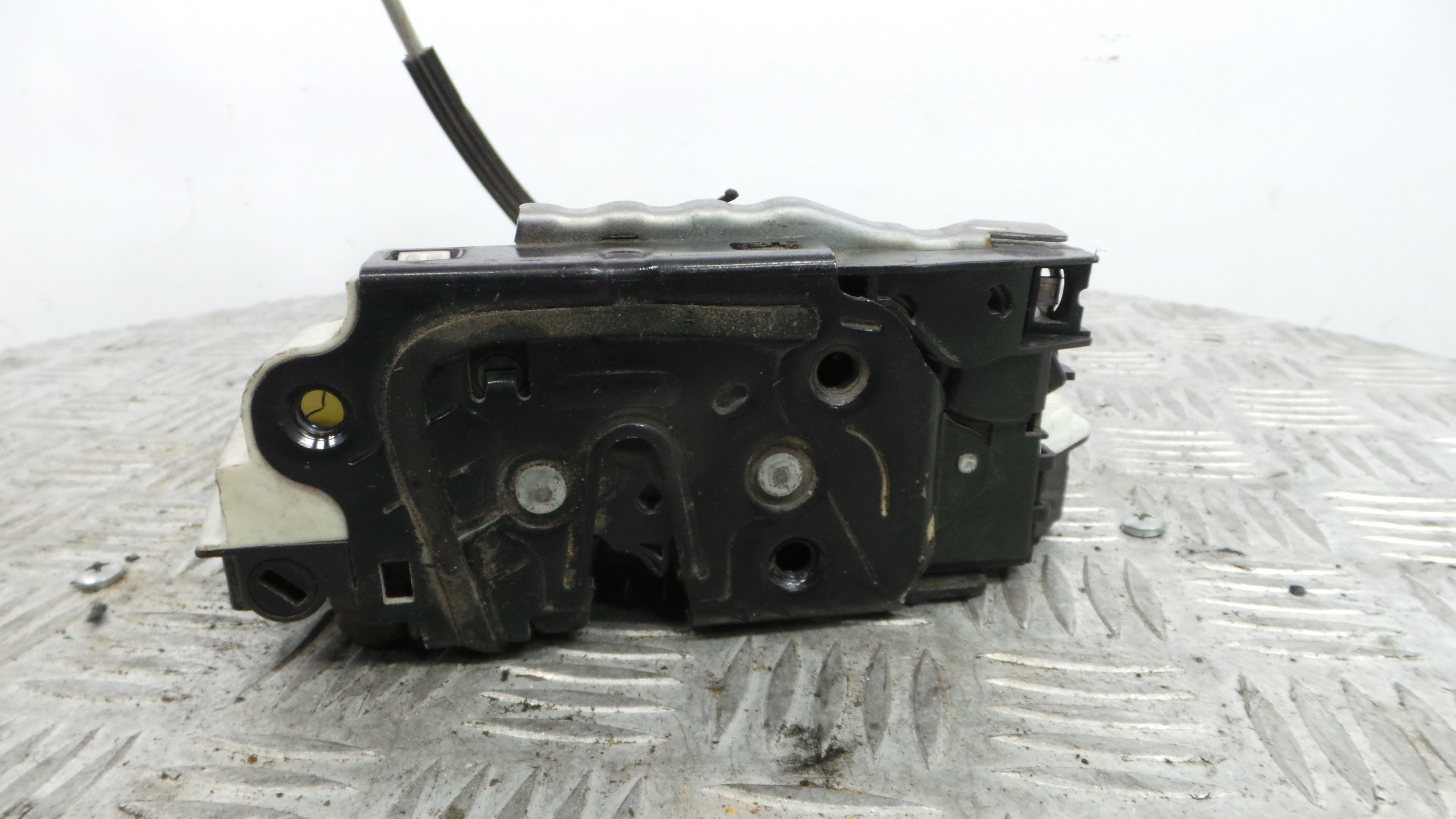 Fecho da Porta Trás Dto 6J0839016A - SEAT IBIZA IV (6J5, 6P1), IBIZA Mk IV (6J5, 6P1)-36240471 Fecho da Porta Trás Dto 6J0839016A - SEAT IBIZA IV (6J5, 6P1), IBIZA Mk IV (6J5, 6P1)-36240471