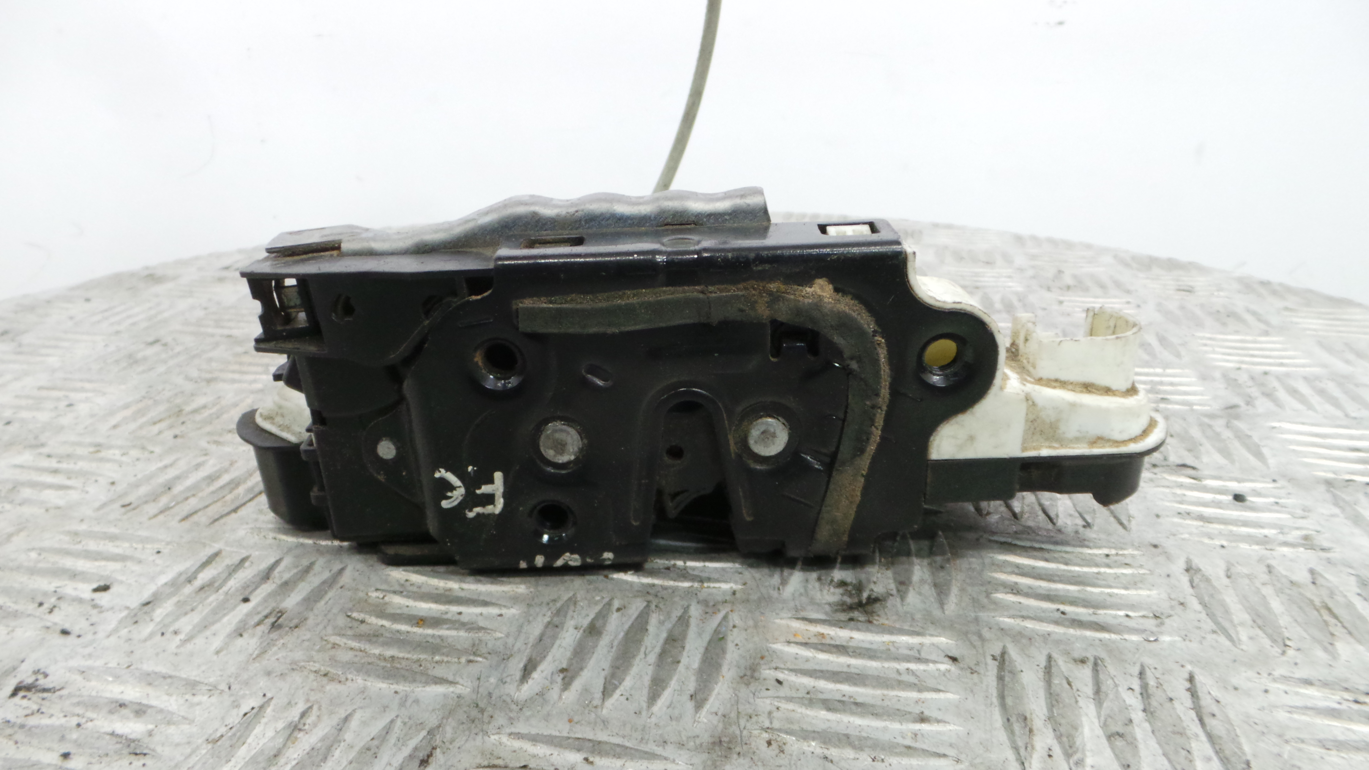 Fecho da Porta Frente Esq 5N1837015C - SEAT IBIZA IV (6J5, 6P1), IBIZA Mk IV (6J5, 6P1)-36240482