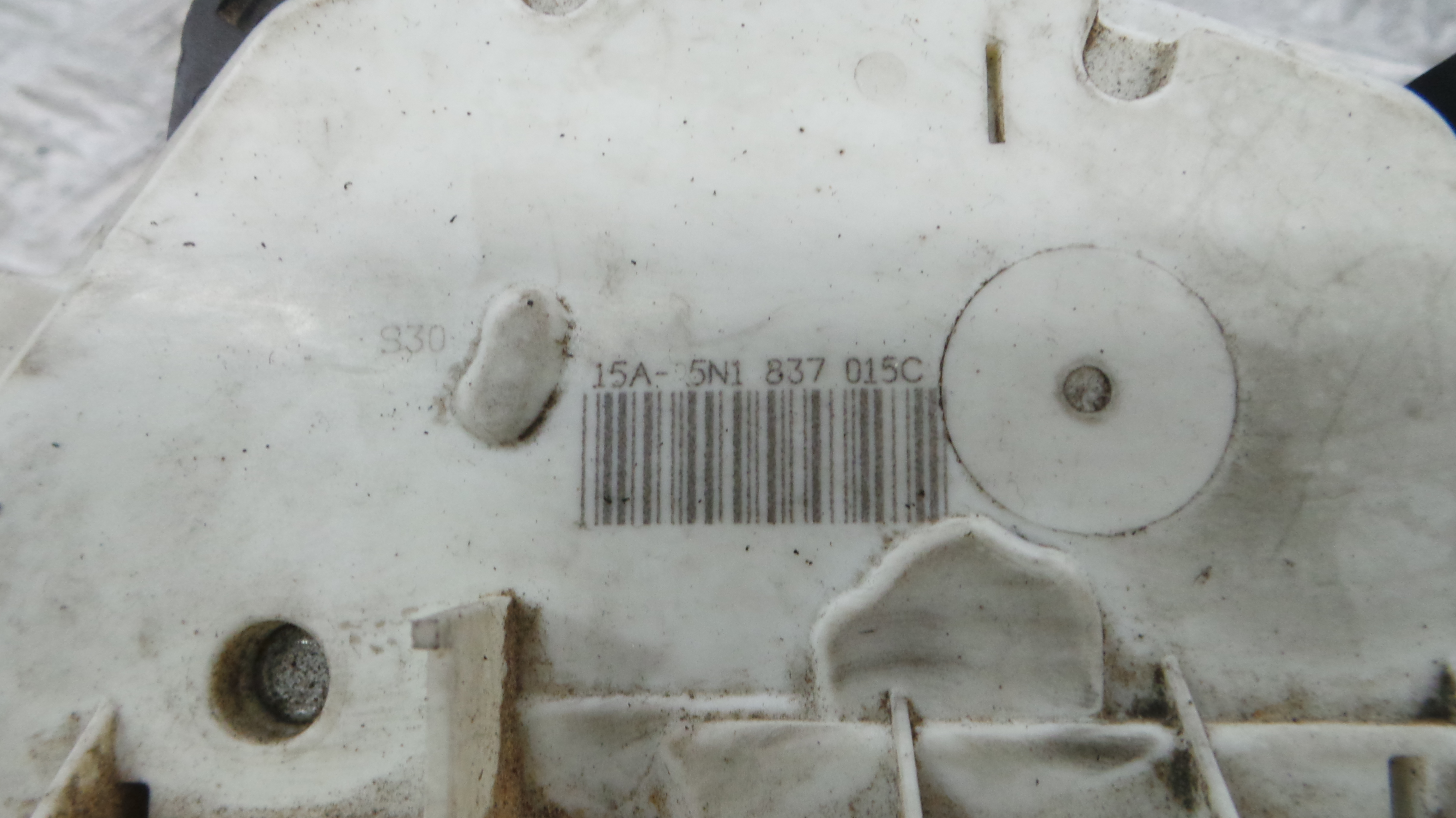 Fecho da Porta Frente Esq 5N1837015C - SEAT IBIZA IV (6J5, 6P1), IBIZA Mk IV (6J5, 6P1)-36240482