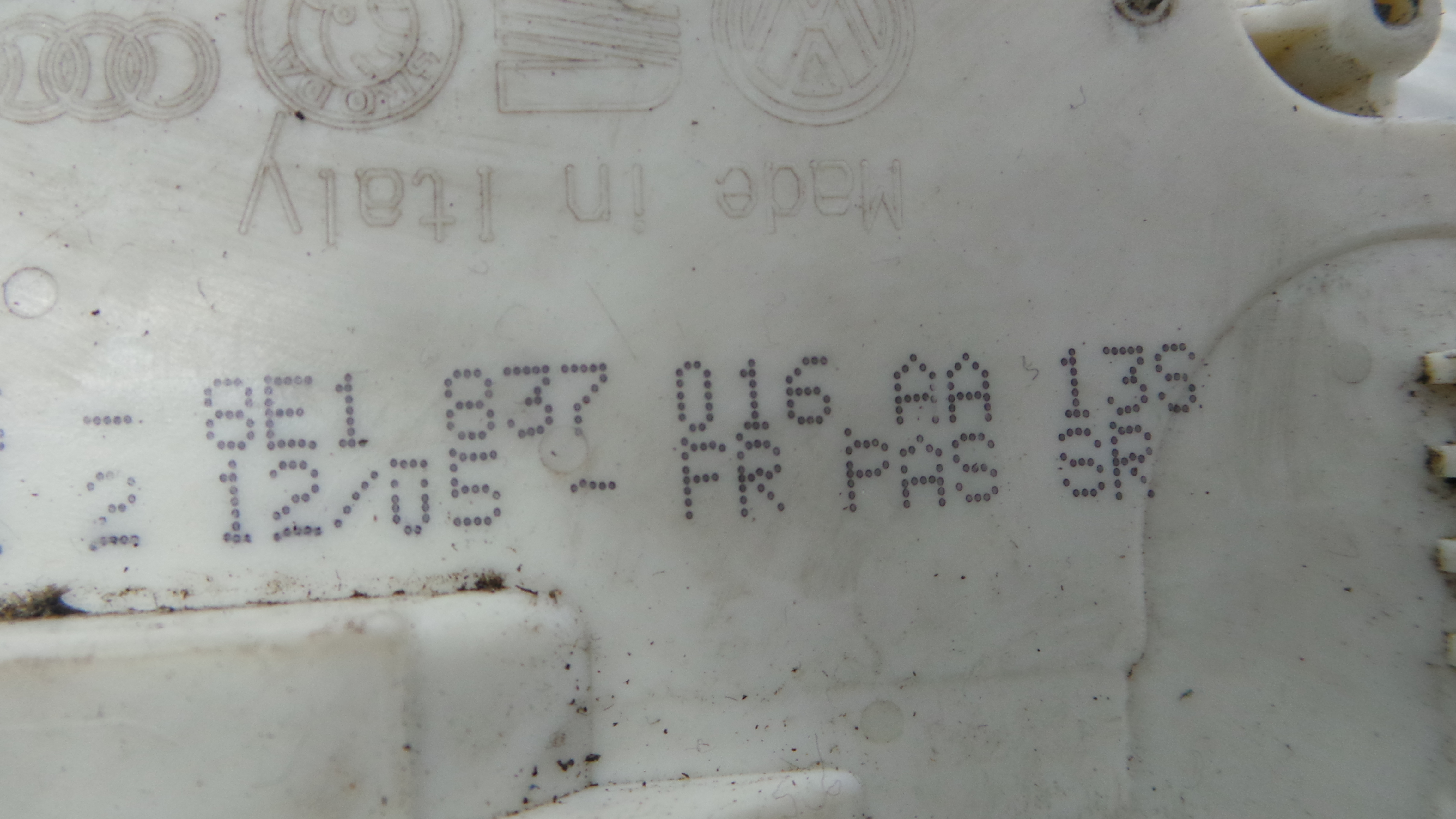 Fecho da Porta Frente Dto 8E1837016AA - AUDI A4 B8 Avant (8K5)-36240510