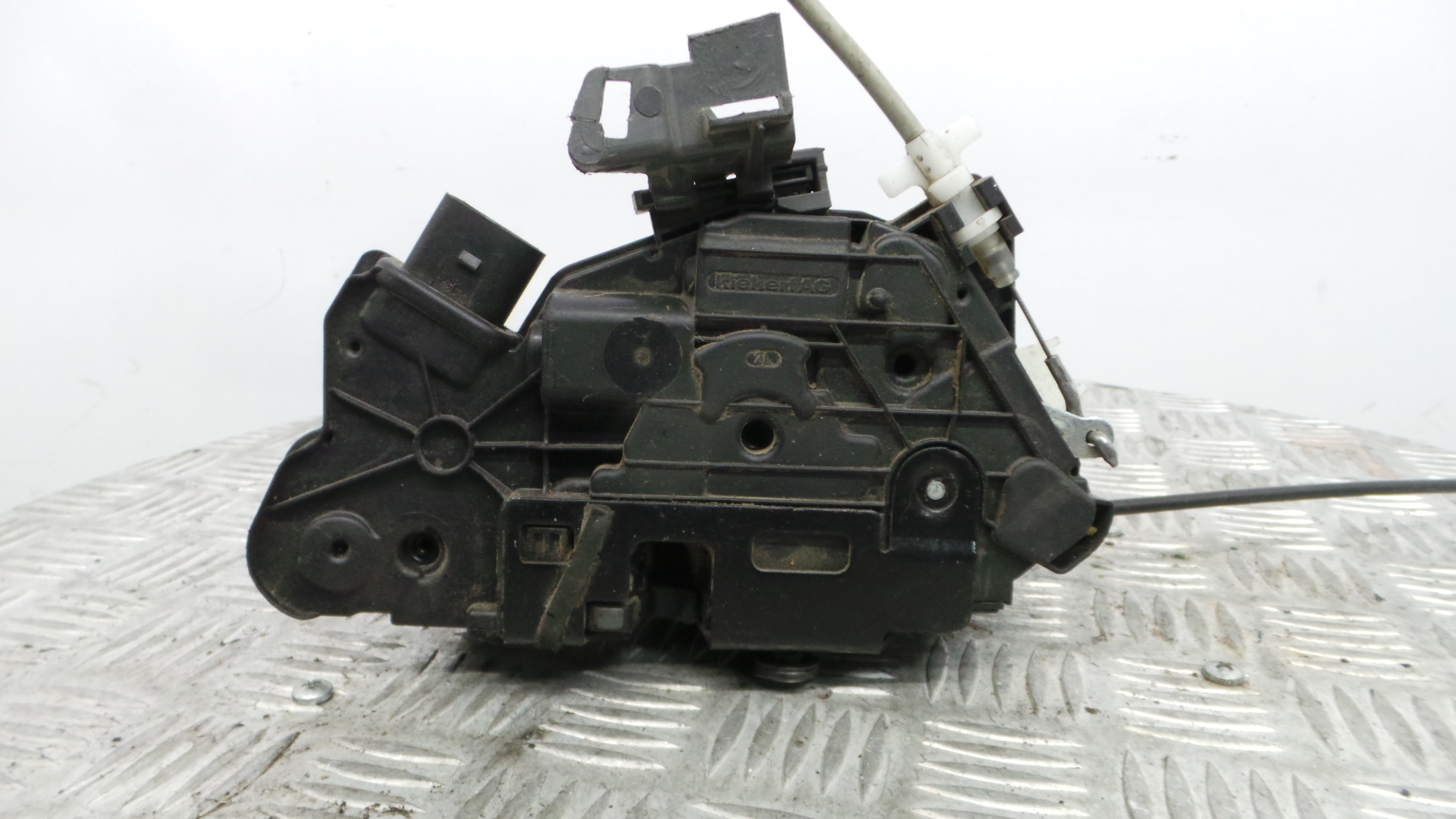 Fecho da Porta Frente Esq 5N1837015C - SEAT IBIZA IV (6J5, 6P1), IBIZA Mk IV (6J5, 6P1)-36240578