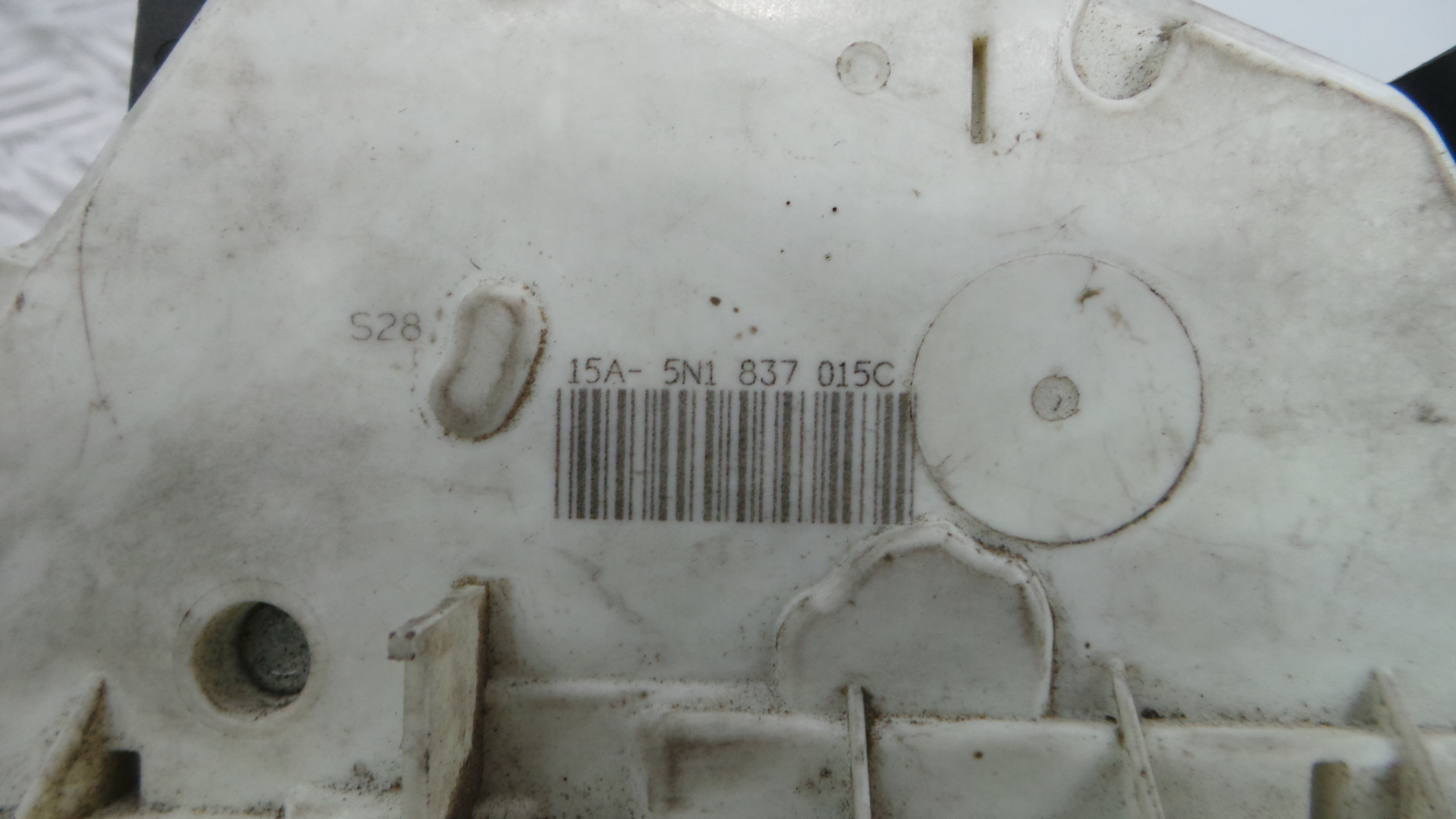 Fecho da Porta Frente Esq 5N1837015C - SEAT IBIZA IV (6J5, 6P1), IBIZA Mk IV (6J5, 6P1)-36240578