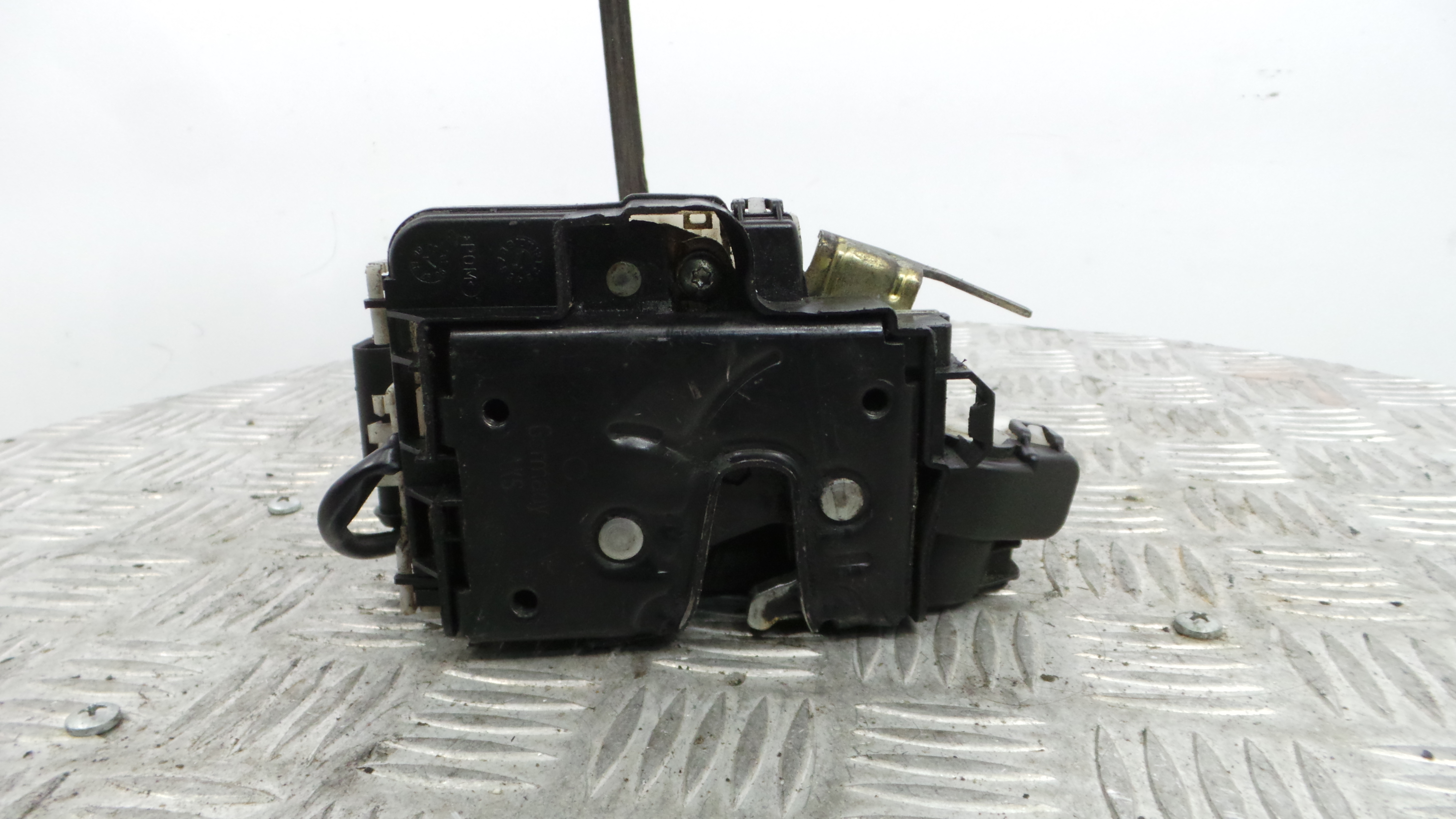 Fecho da Porta Frente Esq 6K3837015D - SEAT IBIZA II (6K1), IBIZA Mk II (6K1)-36240594