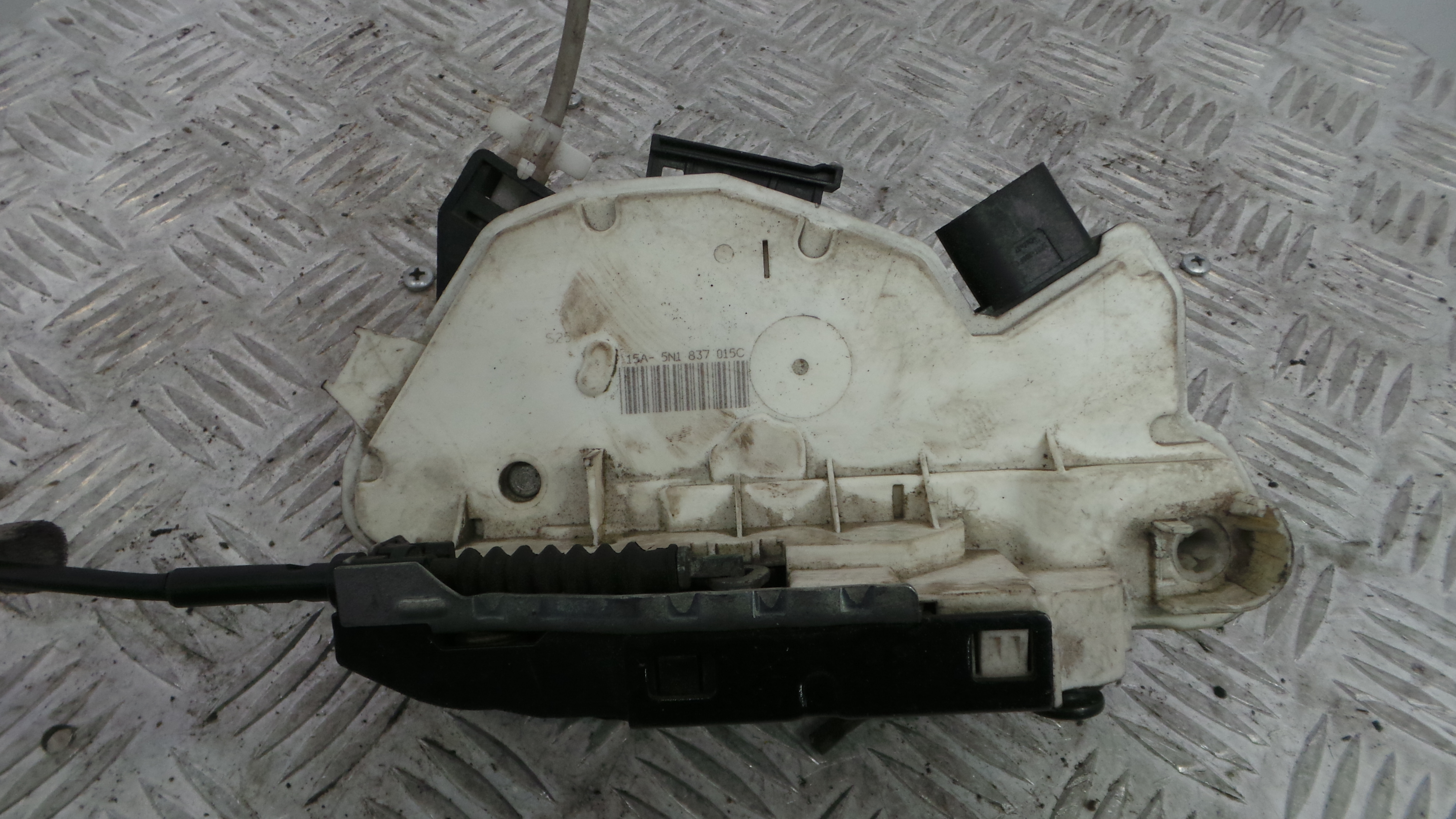 Fecho da Porta Esq 5N1837015C - SEAT IBIZA IV (6J5, 6P1), IBIZA Mk IV (6J5, 6P1)-36240621