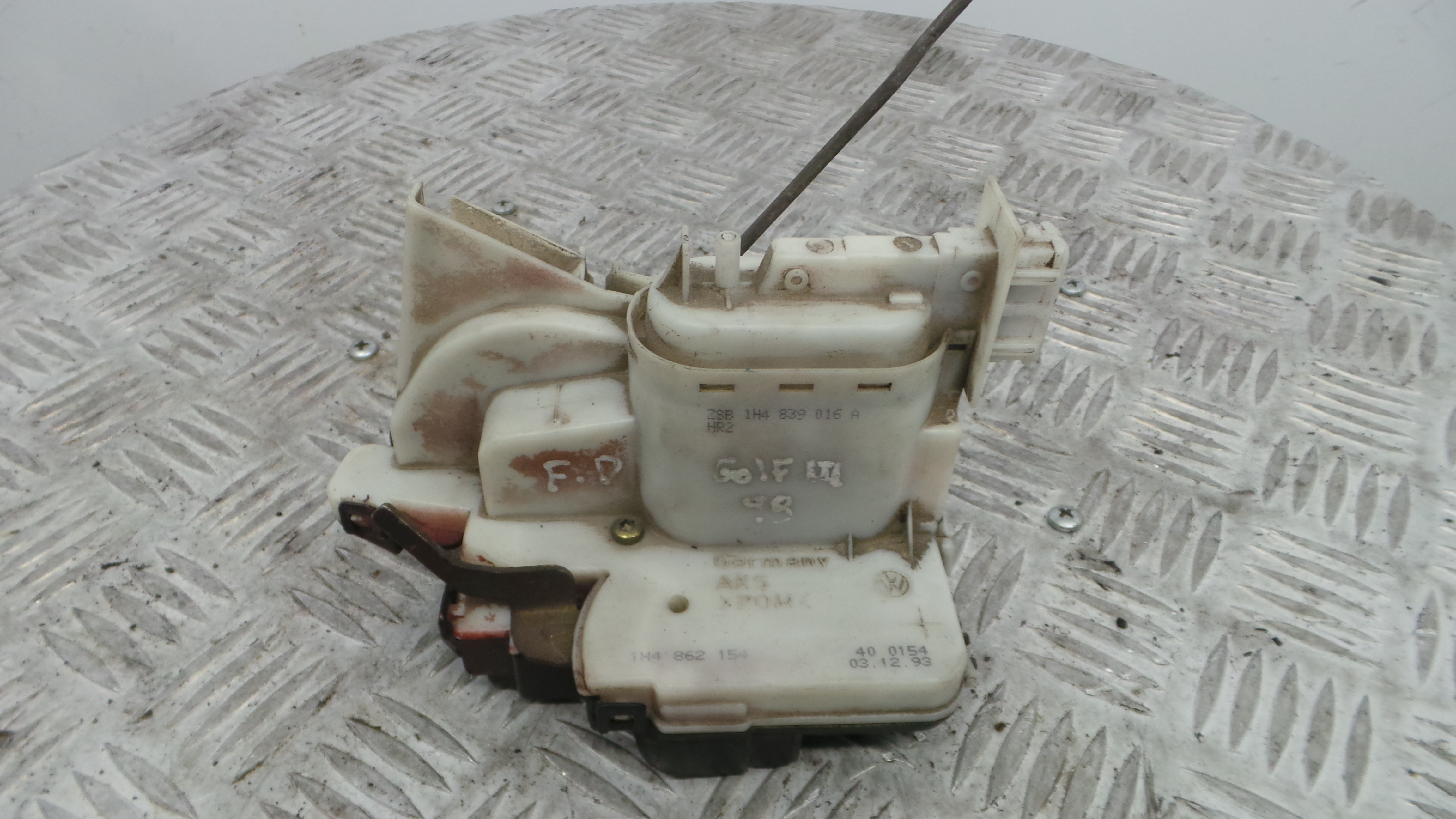 Fecho da Porta Frente Dto 1H4862154 - VW GOLF III (1H1), GOLF Mk III (1H1)-36240628