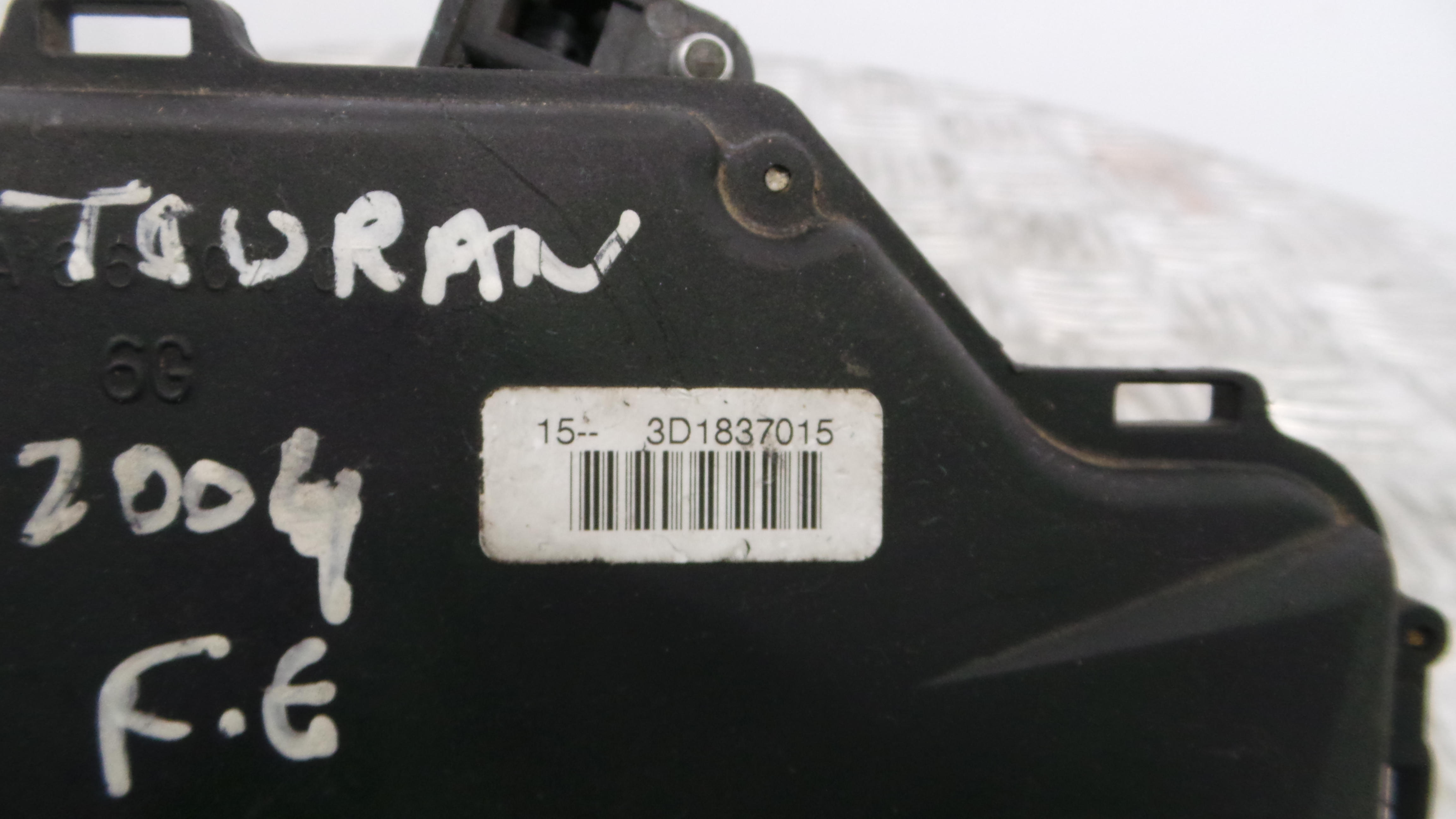 Fecho da Porta Frente Esq 3D1837015 - VW TOURAN (1T1, 1T2)-36240790