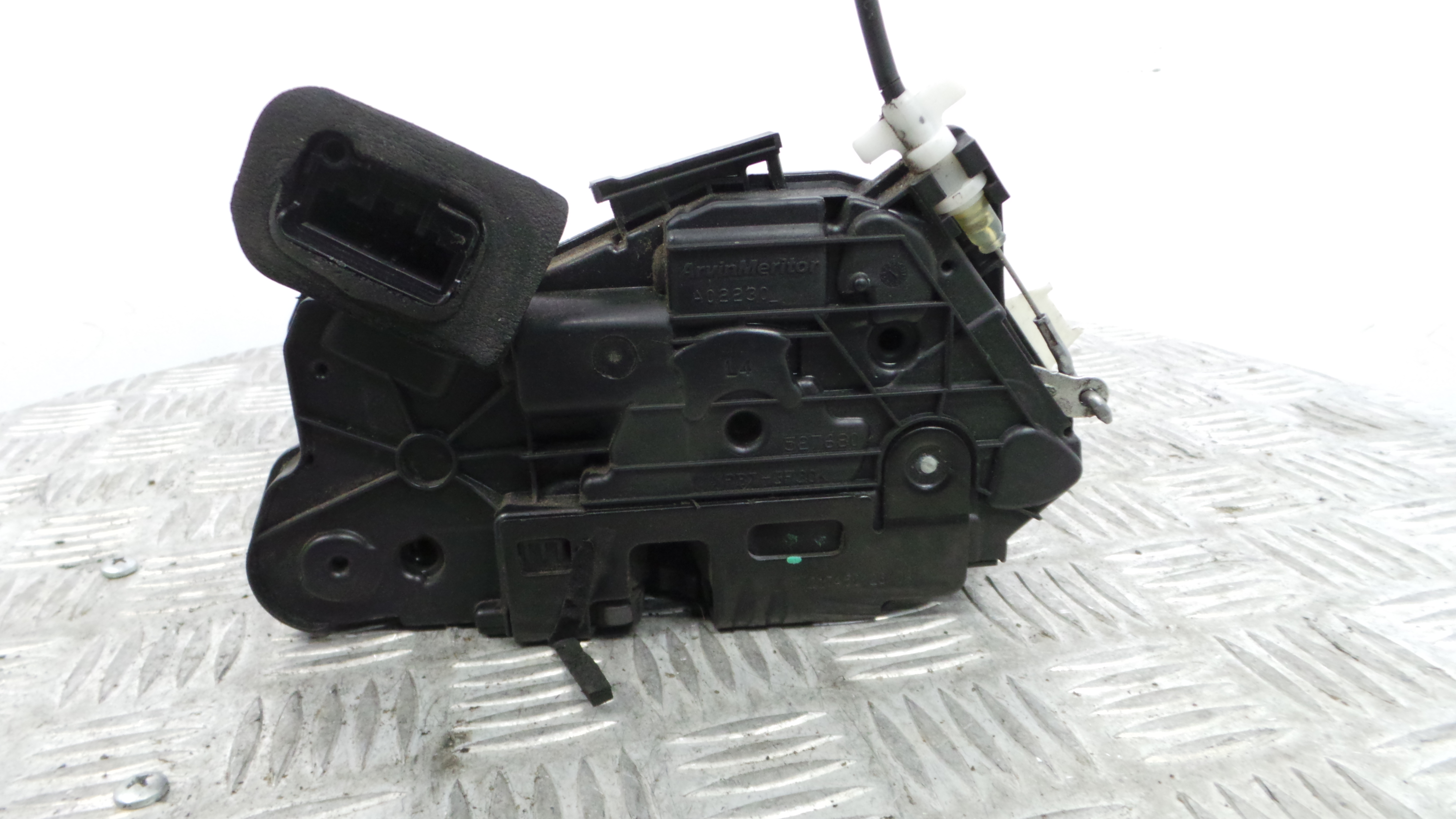 Fecho da Porta Frente Esq 5K1837015B - VW POLO V (6R1, 6C1)-36240798