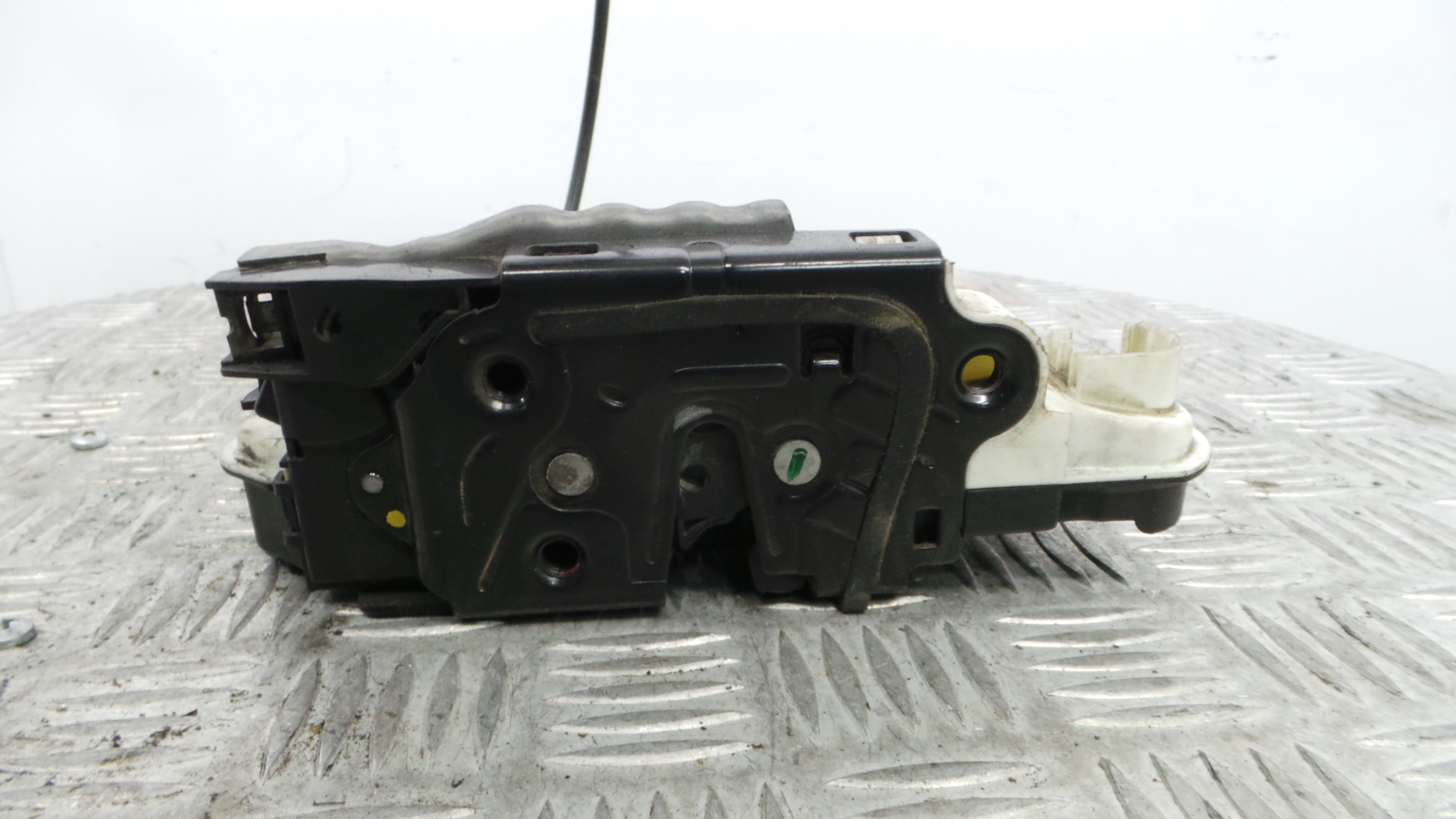 Fecho da Porta Frente Esq 5K1837015B - VW POLO V (6R1, 6C1)-36240798