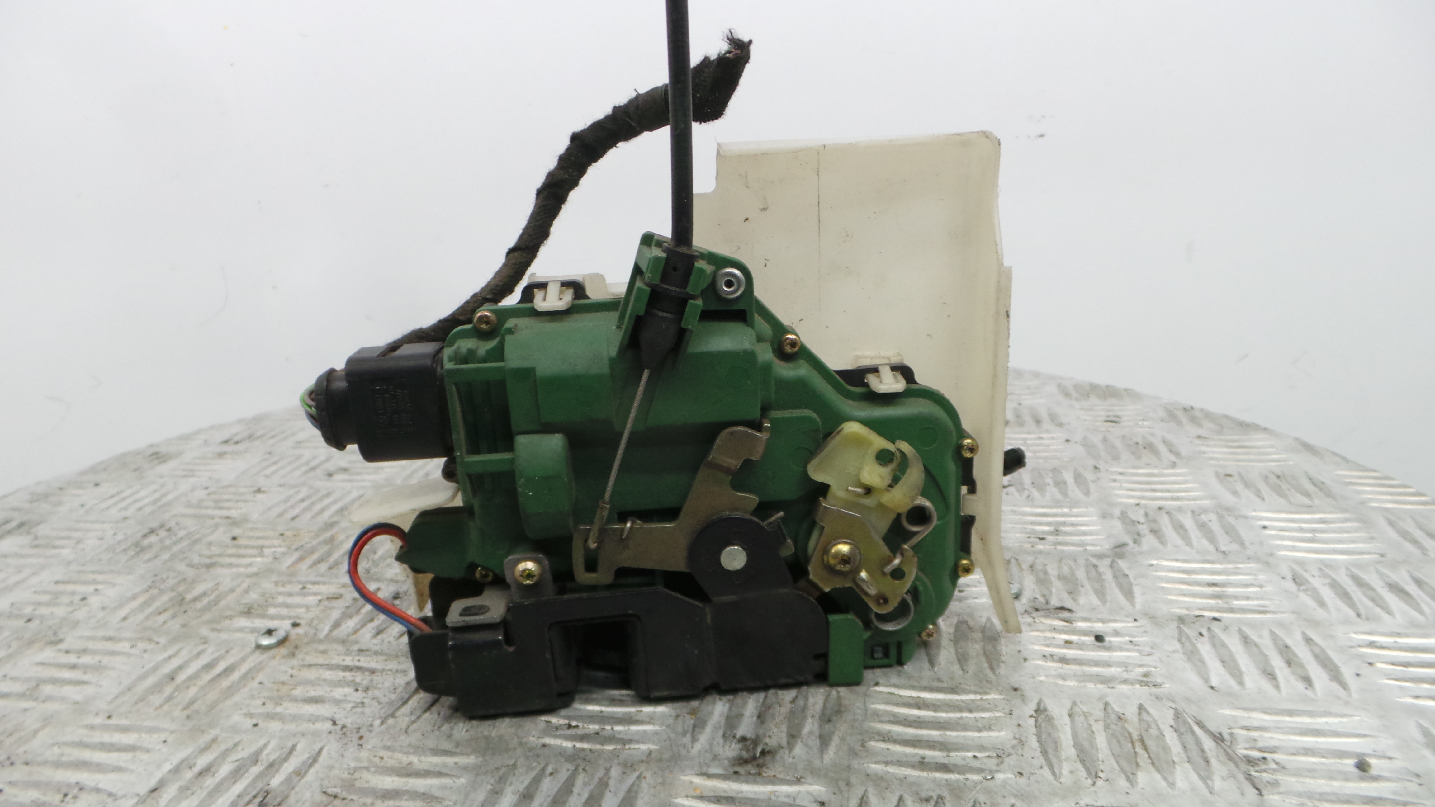 Fecho da Porta Frente Dto - VW GOLF IV (1J1), GOLF Mk IV (1J1)-36242147