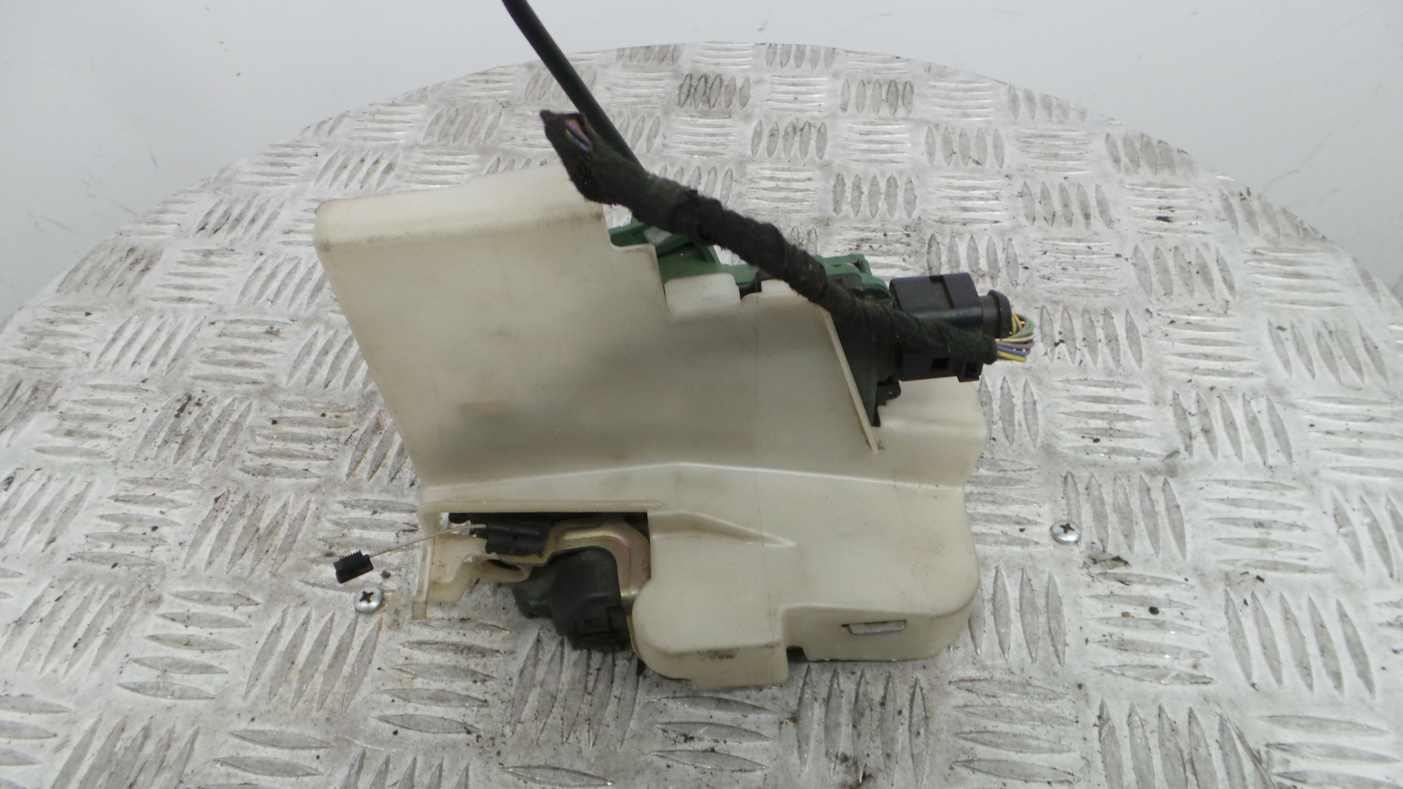 Fecho da Porta Frente Dto - VW GOLF IV (1J1), GOLF Mk IV (1J1)-36242147