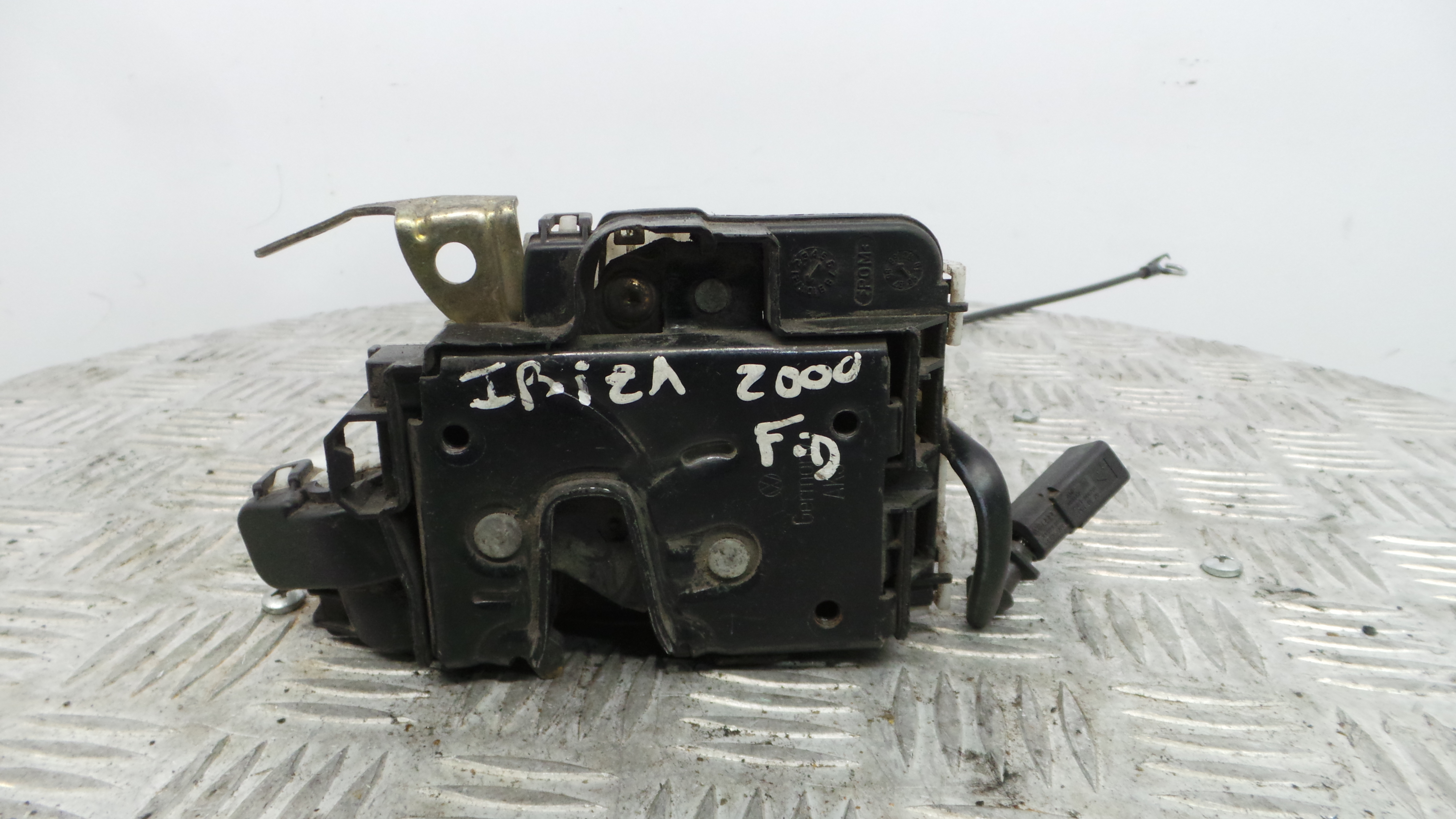 Fecho da Porta Frente Dto  - SEAT IBIZA II (6K1), IBIZA Mk II (6K1)-36242153