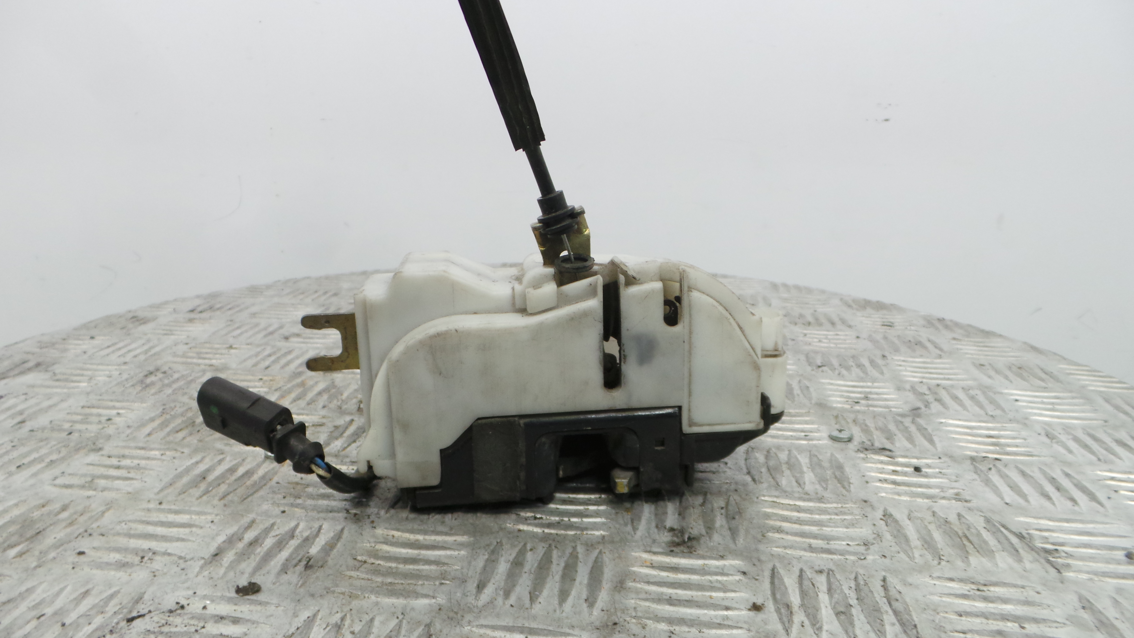 Fecho da Porta Frente Dto - SEAT IBIZA II (6K1), IBIZA Mk II (6K1)-36242153