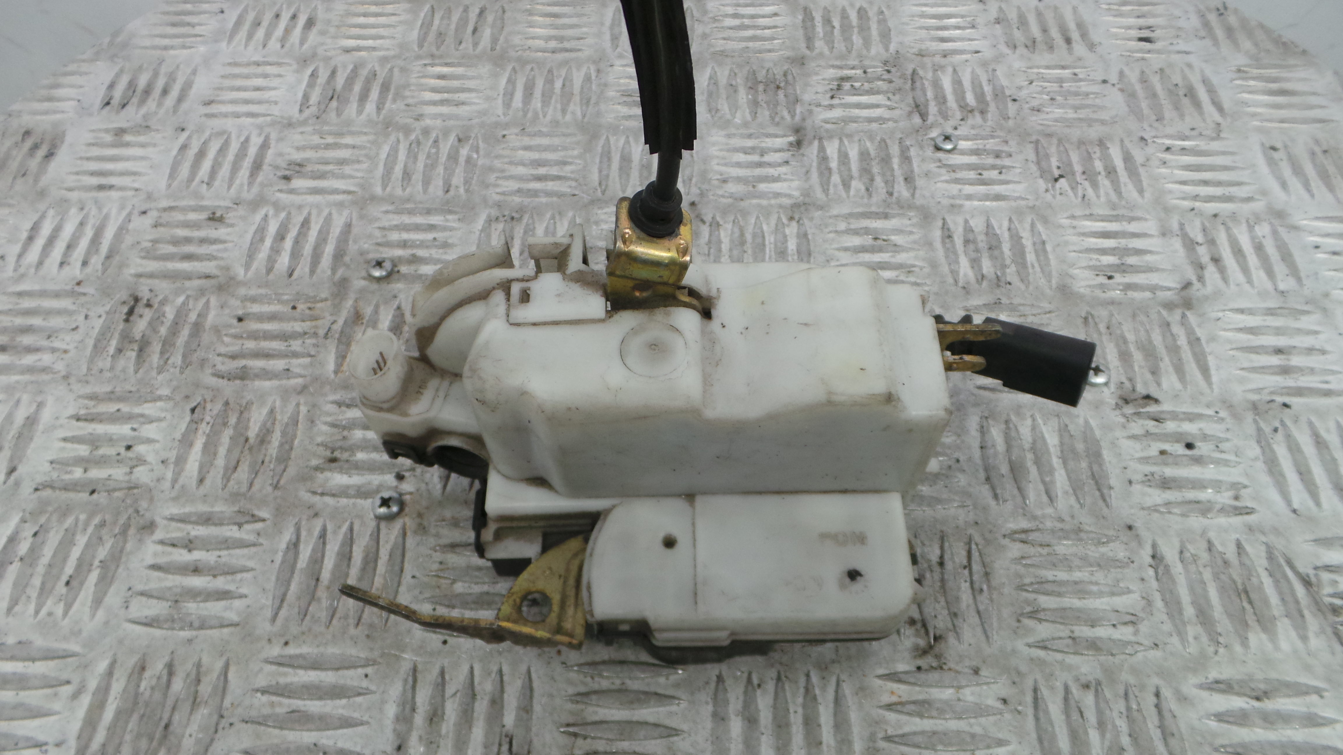 Fecho da Porta Frente Dto - SEAT IBIZA II (6K1), IBIZA Mk II (6K1)-36242153