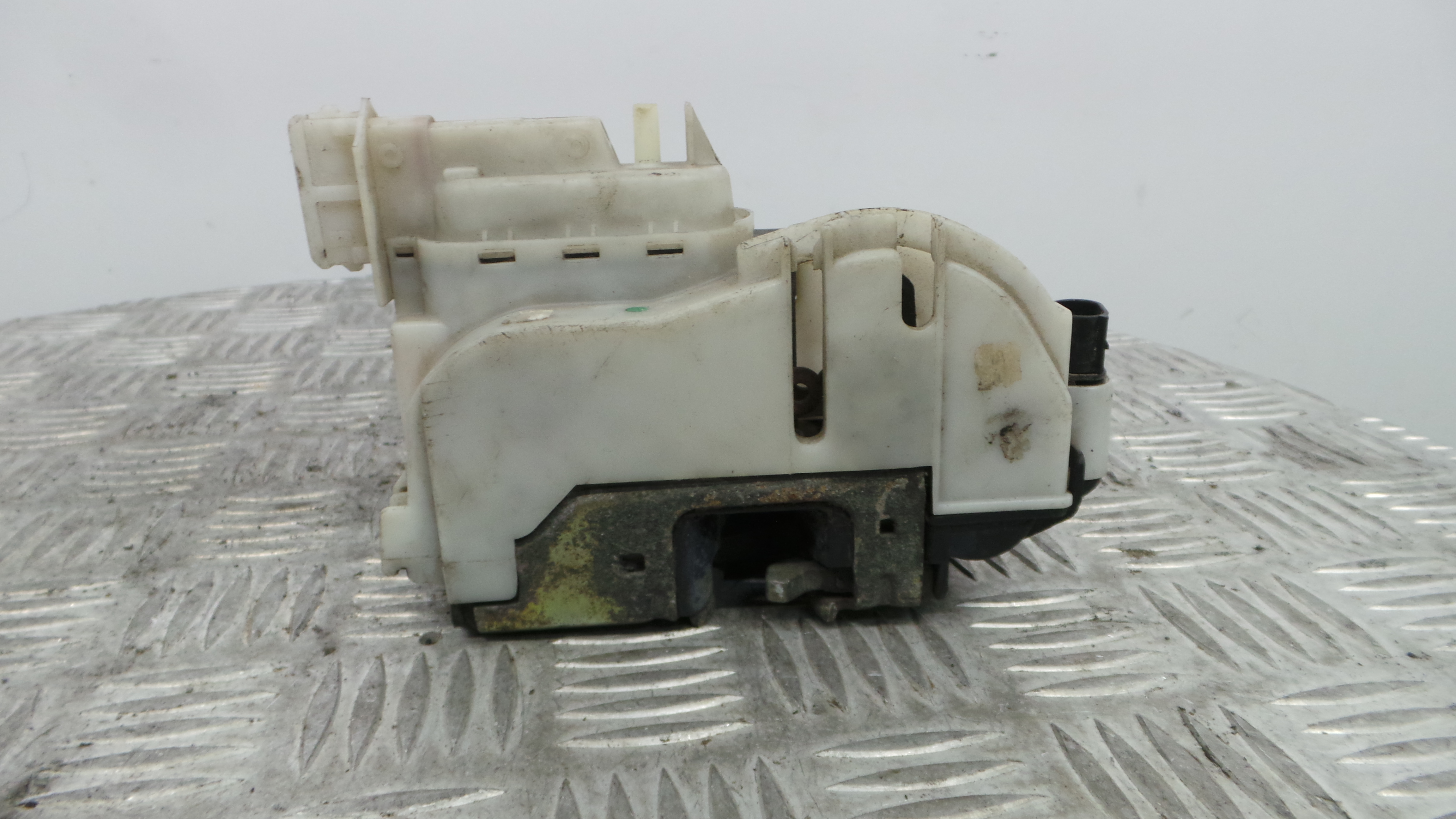 Fecho da Porta Frente Dto 1H0862154 - VW GOLF III (1H1), GOLF Mk III (1H1)-36242186