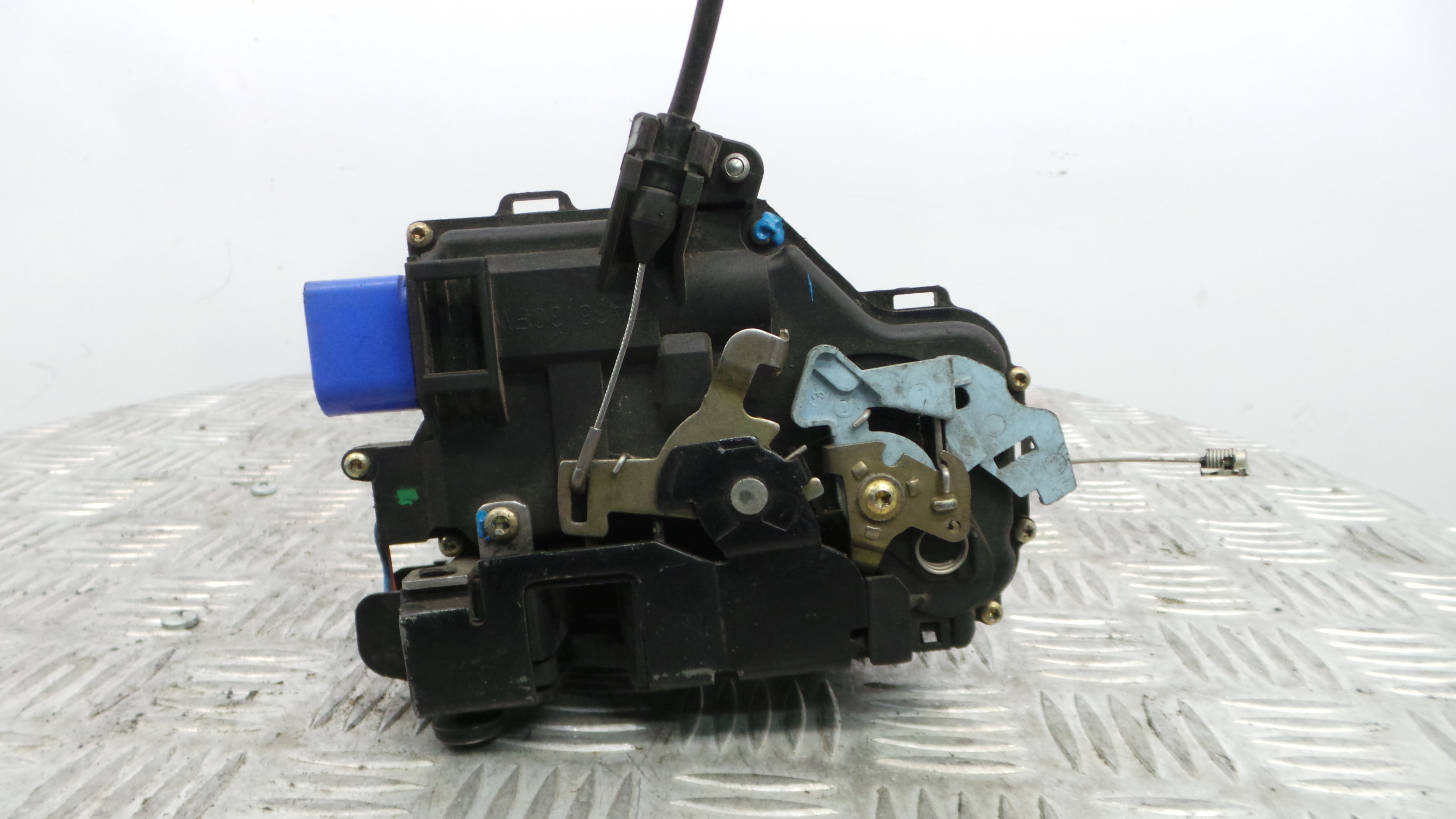 Fecho da Porta Frente Dto 3D1837016 - SEAT ALTEA (5P1)-36242210