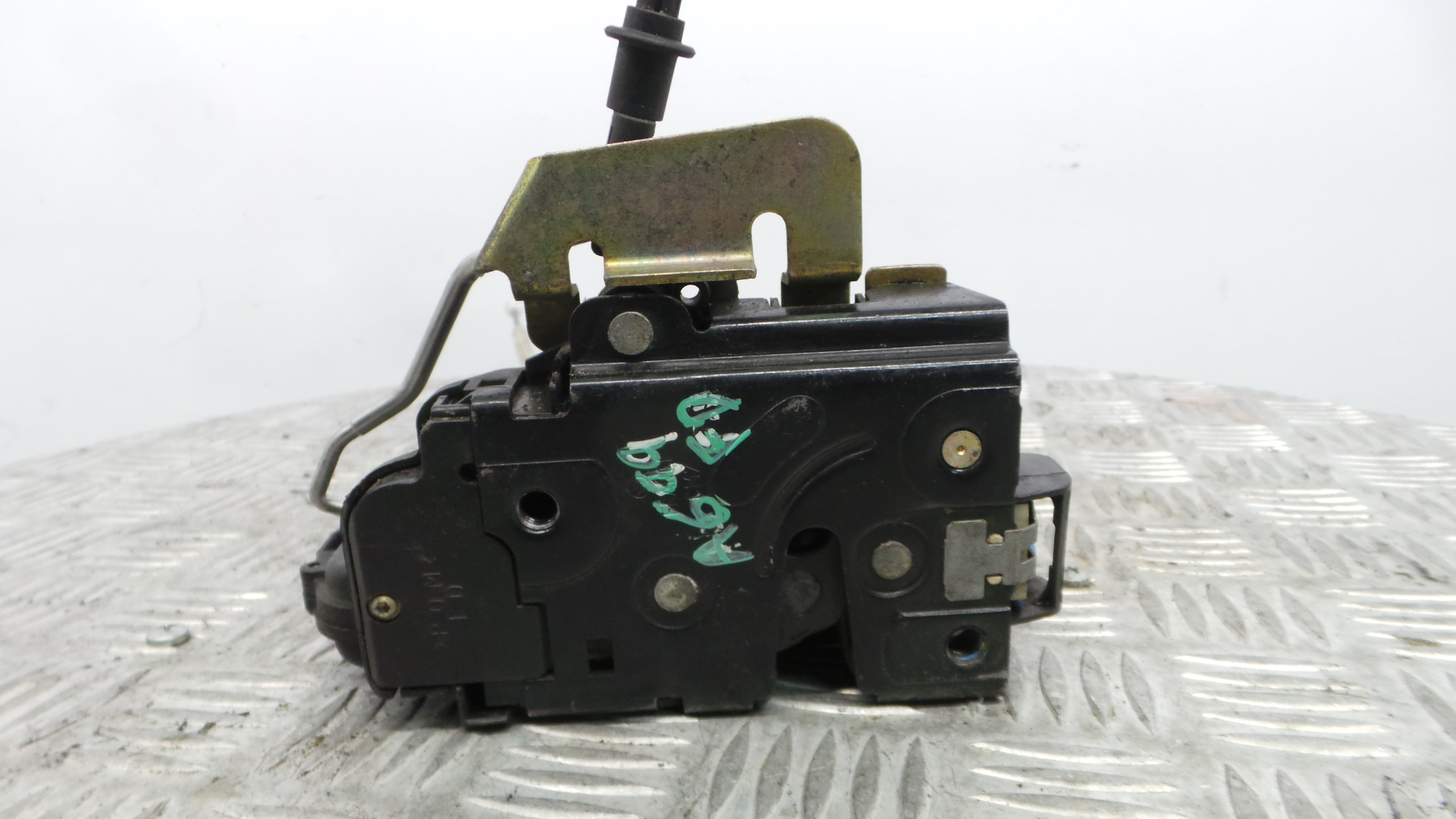 Fecho da Porta Frente Dto  - AUDI A6 C5 (4B2)-36242223