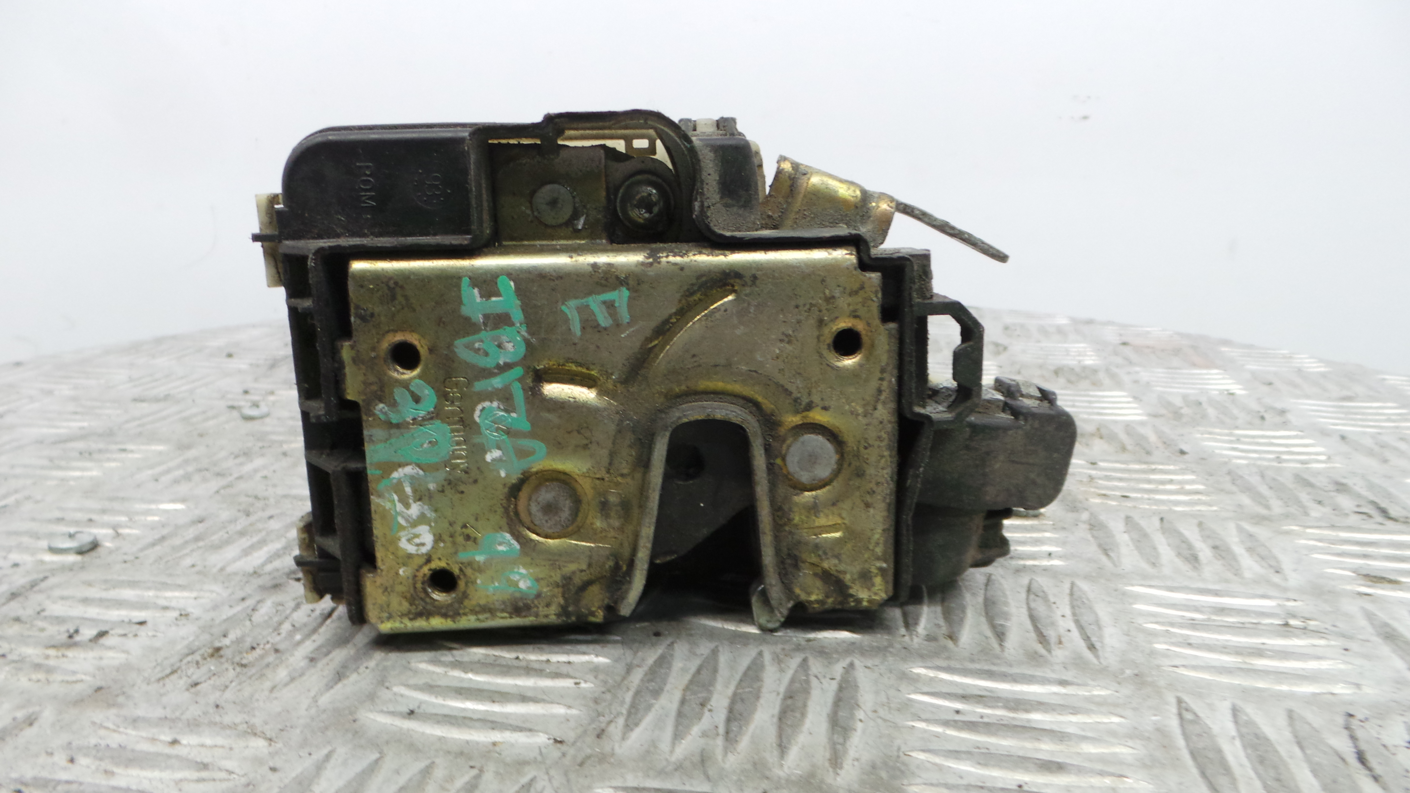 Fecho da Porta Esq  - SEAT IBIZA II (6K1), IBIZA Mk II (6K1)-36242231