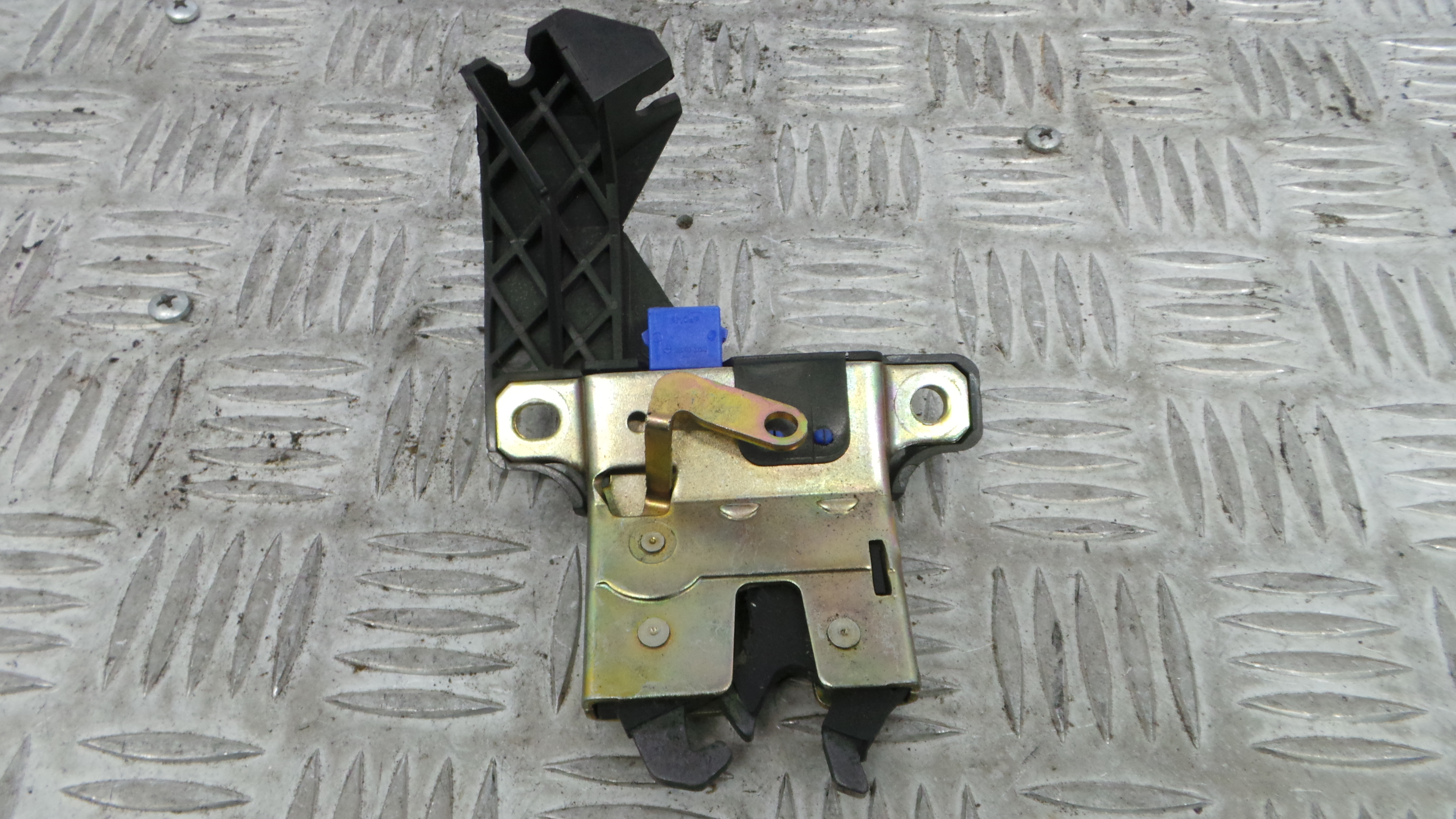 Fecho Mala  8E5827505B - AUDI A4 B6 (8E2)-36244876