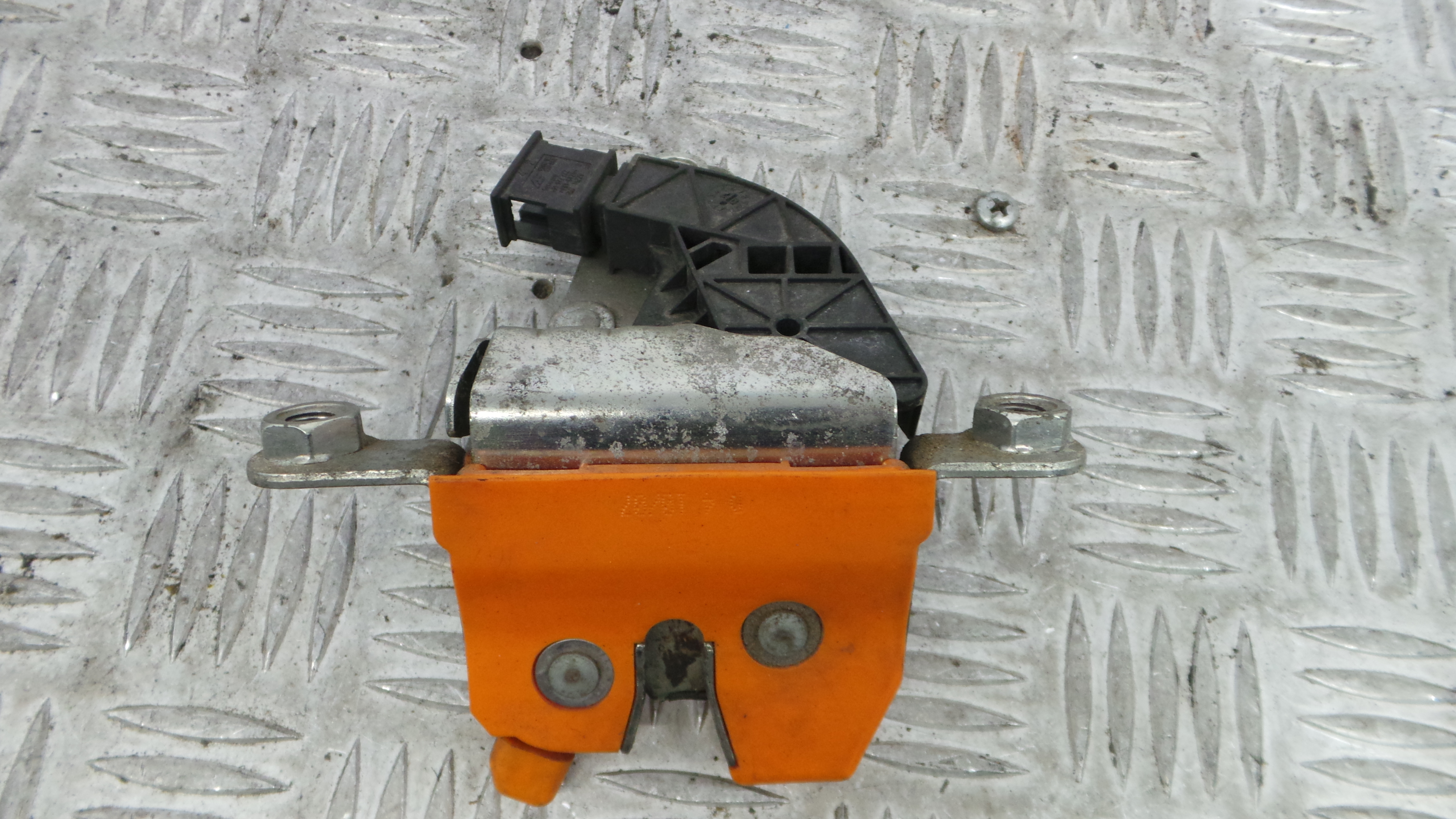 Fecho Mala  6Y0827501M - SKODA FABIA II (542)-36246254