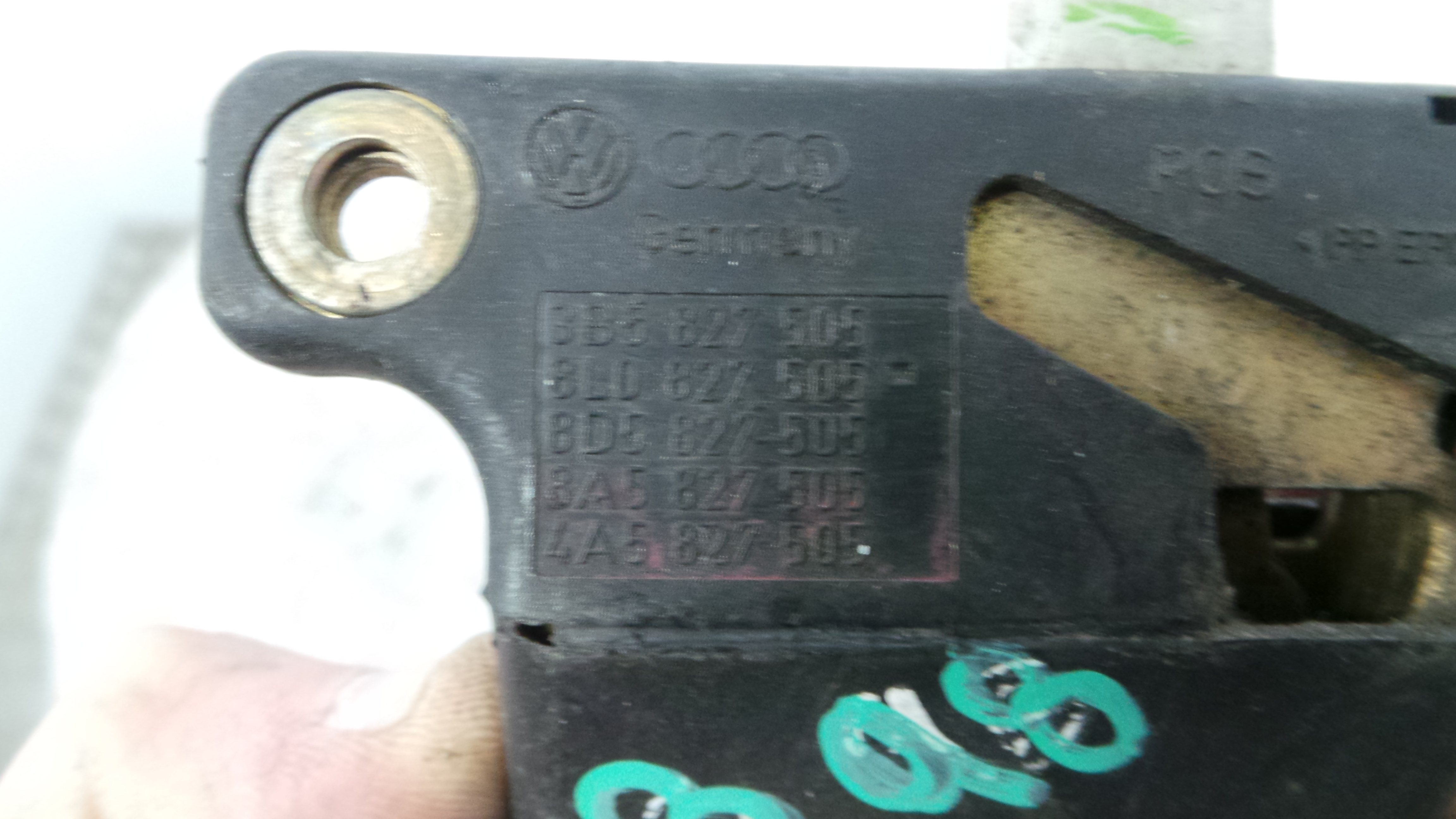 Fecho Mala  3B5827505 - AUDI A3 (8L1)-36261191