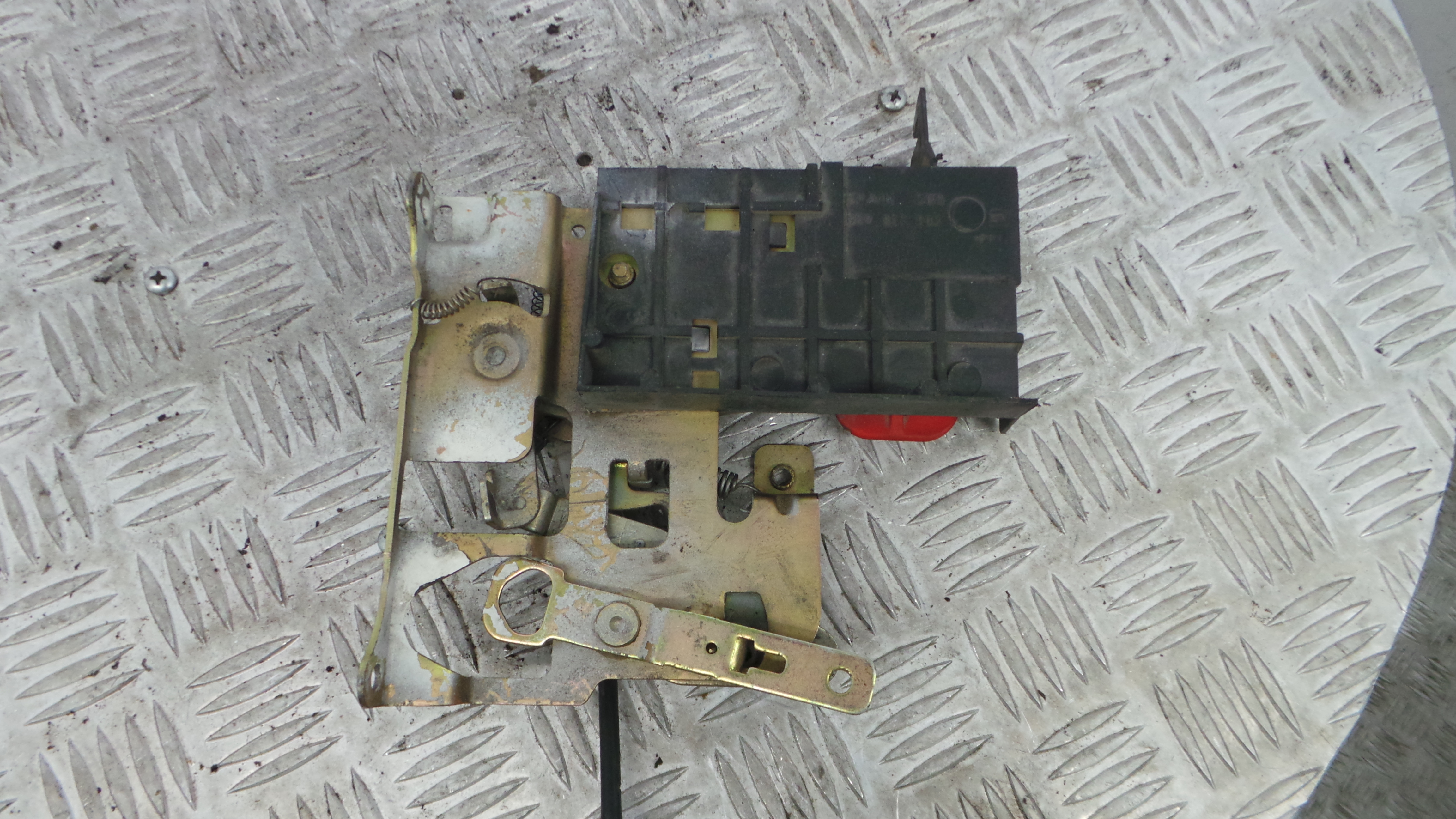 Puxador Exterior da Tampa da Mala GK9827503 - SEAT INCA (6K9)-36261945