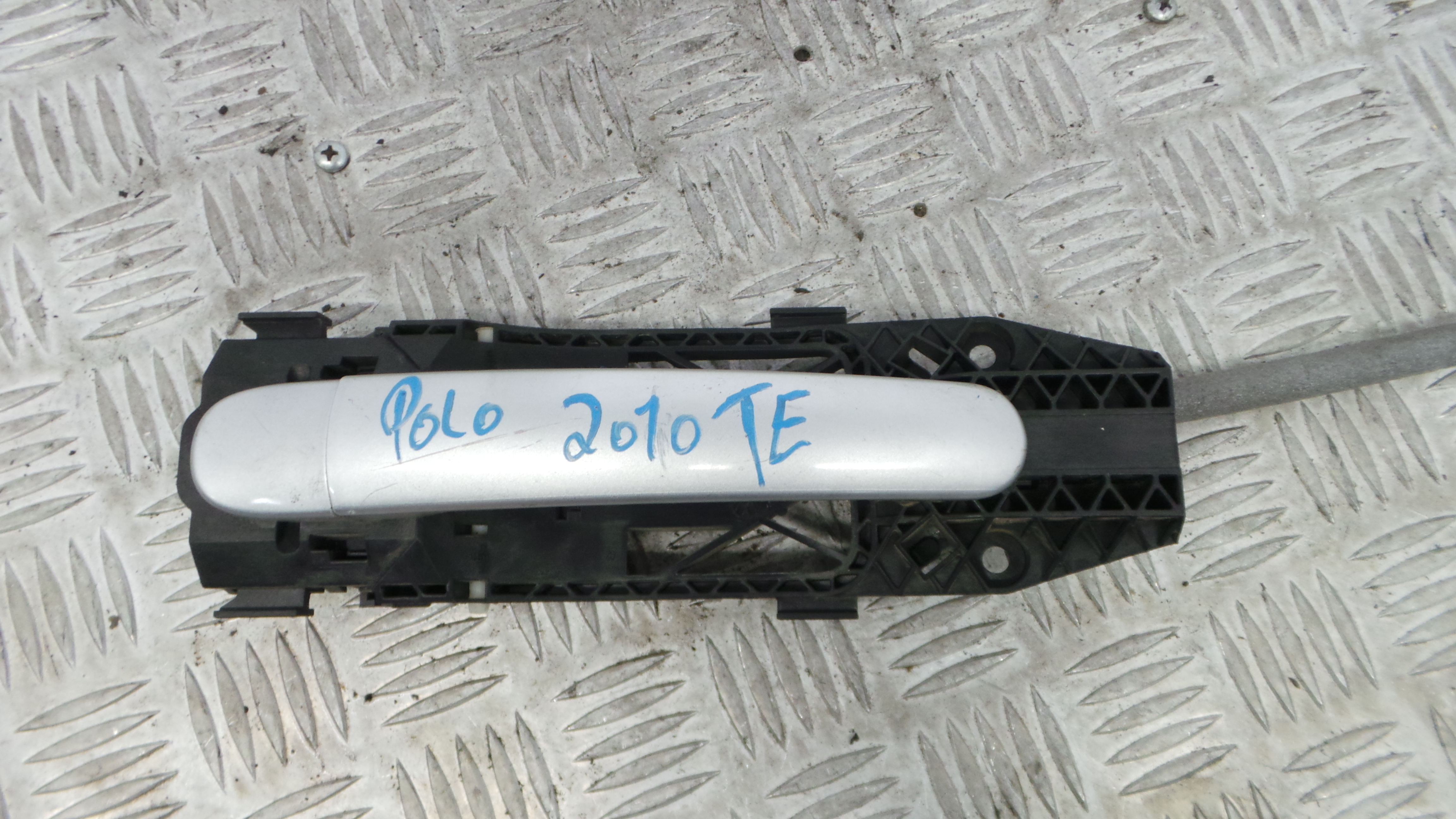 Puxador Exterior Trás esquerdo 5N0839885G - VW POLO V (6R1, 6C1)-36269203