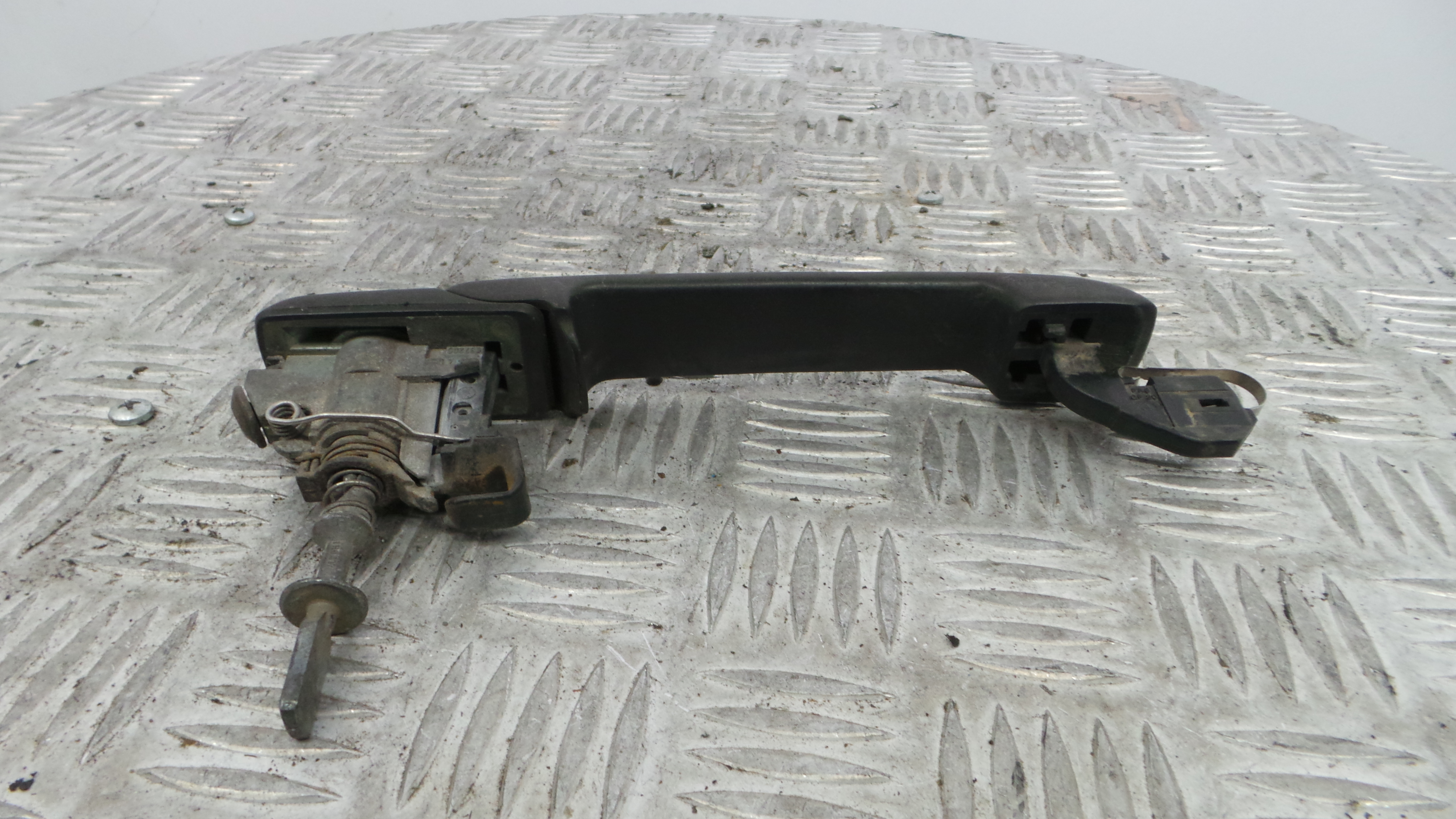 Puxador Exterior Frente Esquerdo 1H0837207B - VW GOLF III (1H1), GOLF Mk III (1H1)-36269223