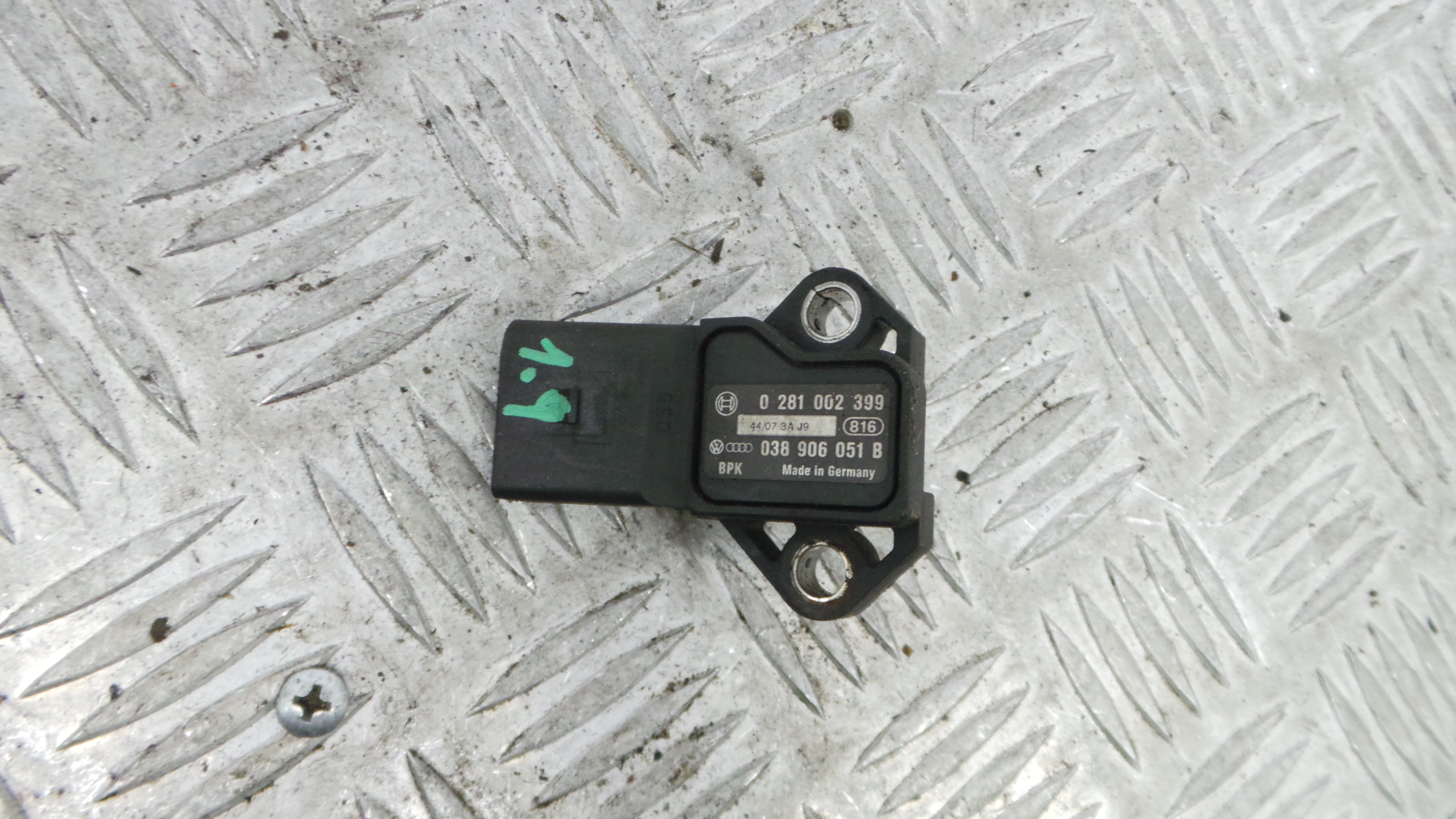 Sensor De Pressão De Sobrealimentação 038906051B - VW GOLF V (1K1)-36269399